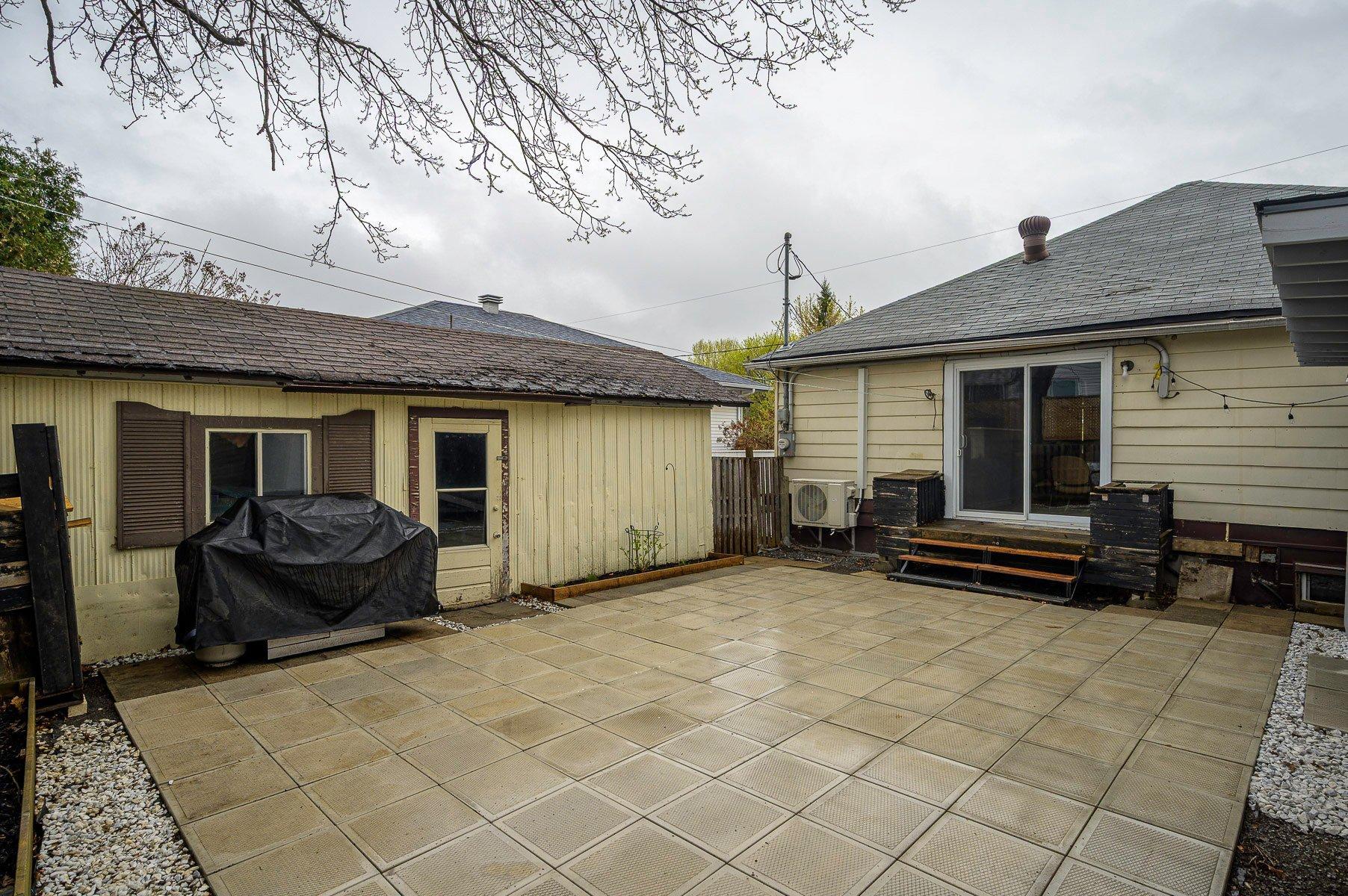 









6586


17e Avenue

,
Laval (Laval-Ouest),




QC
H7R3C7

