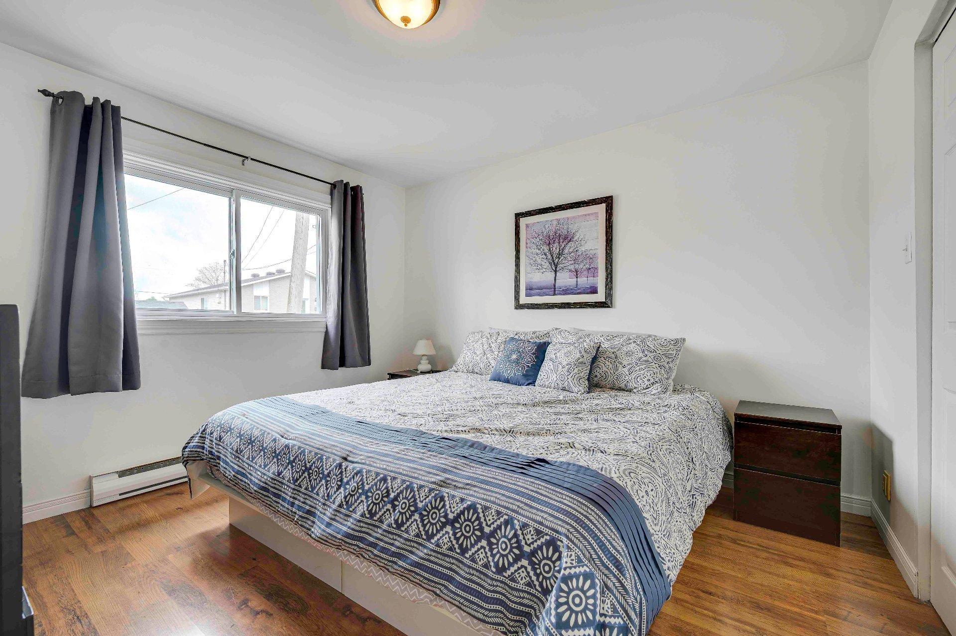 









6586


17e Avenue

,
Laval (Laval-Ouest),




QC
H7R3C7

