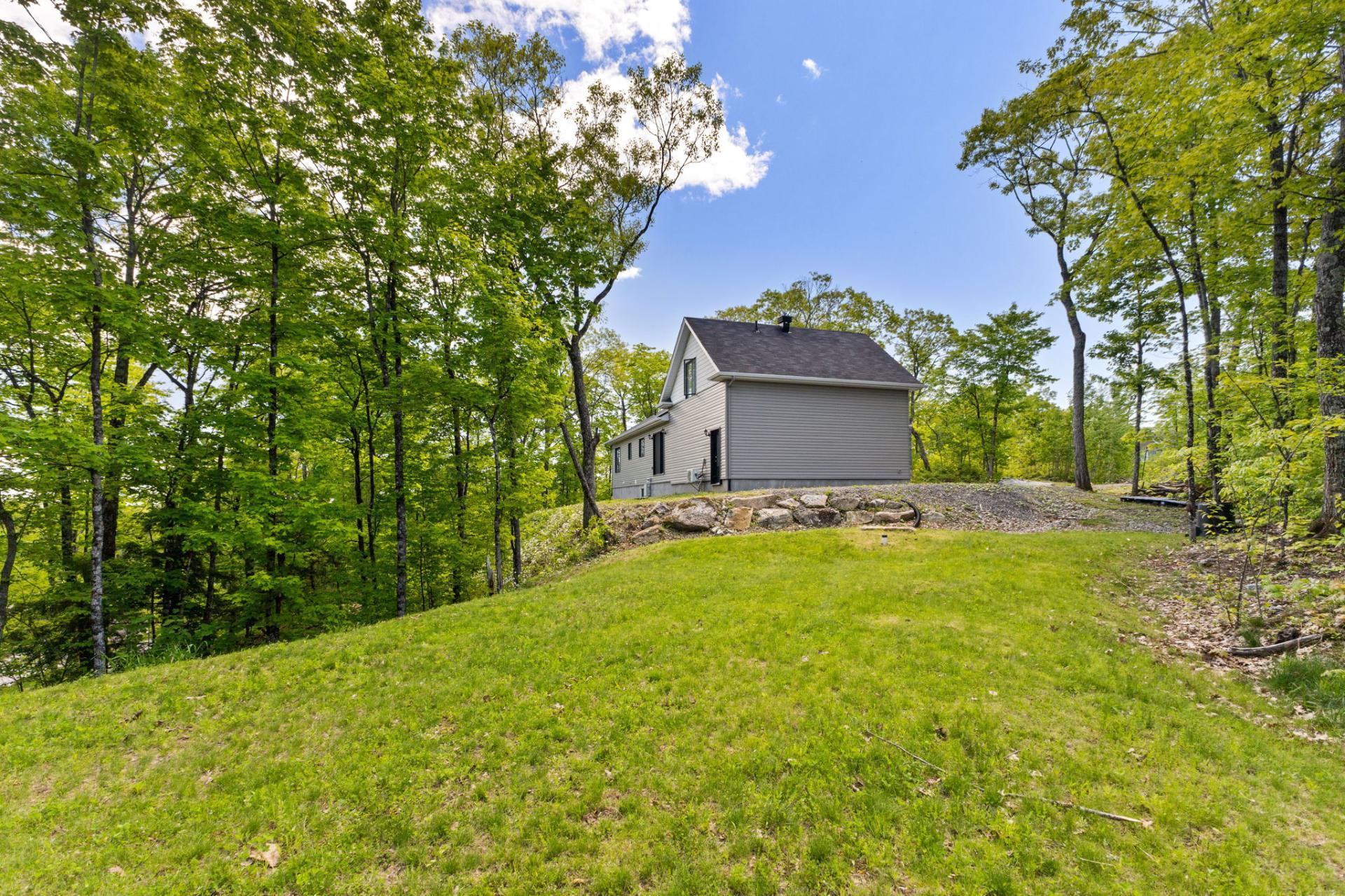 









68


Ch. du Haut-Bois

,
Val-des-Monts,




QC
J8N0C8

