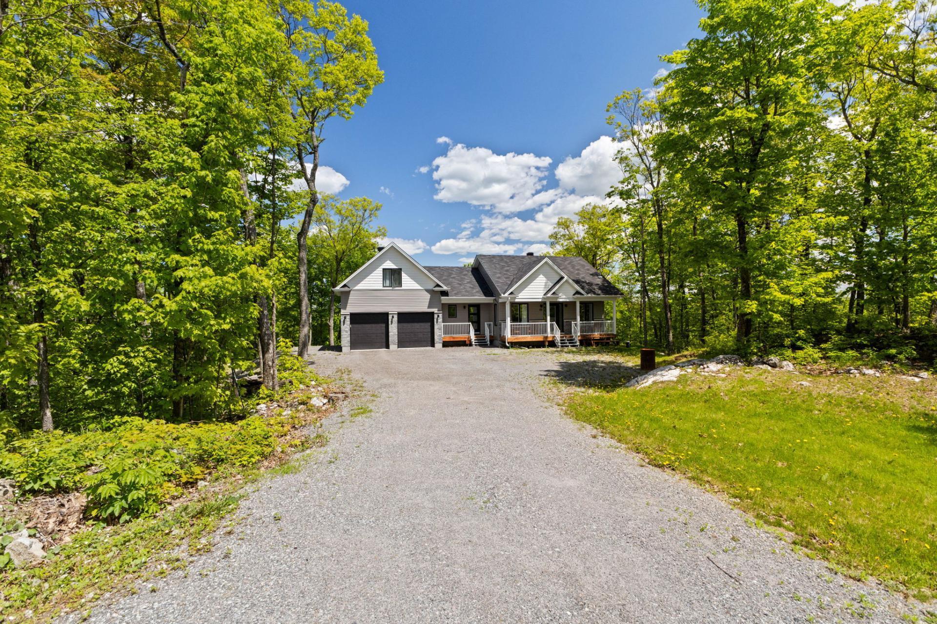 









68


Ch. du Haut-Bois

,
Val-des-Monts,




QC
J8N0C8

