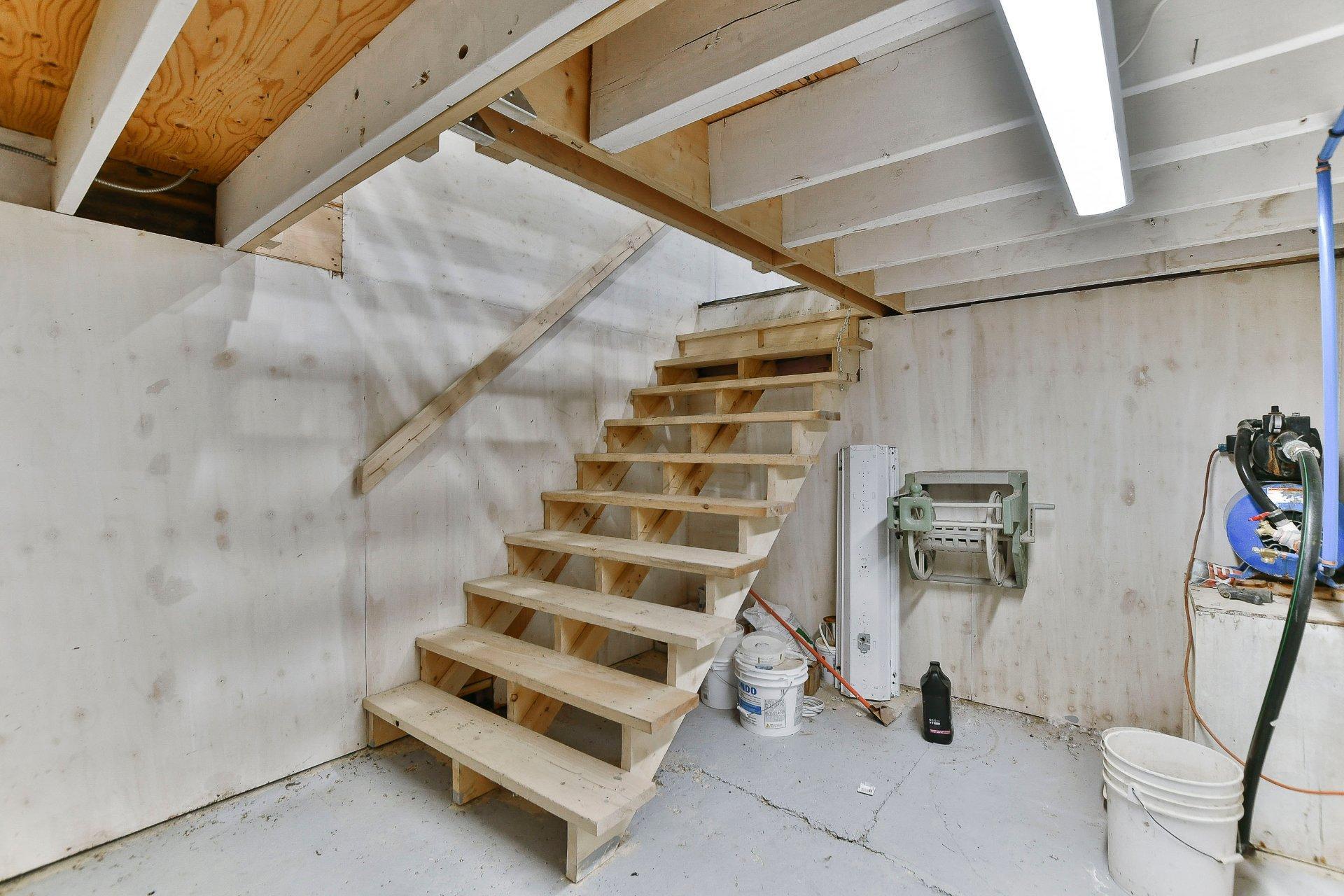 









100


Rue Thibodeau

,
L'Assomption,




QC
J5W4V3

