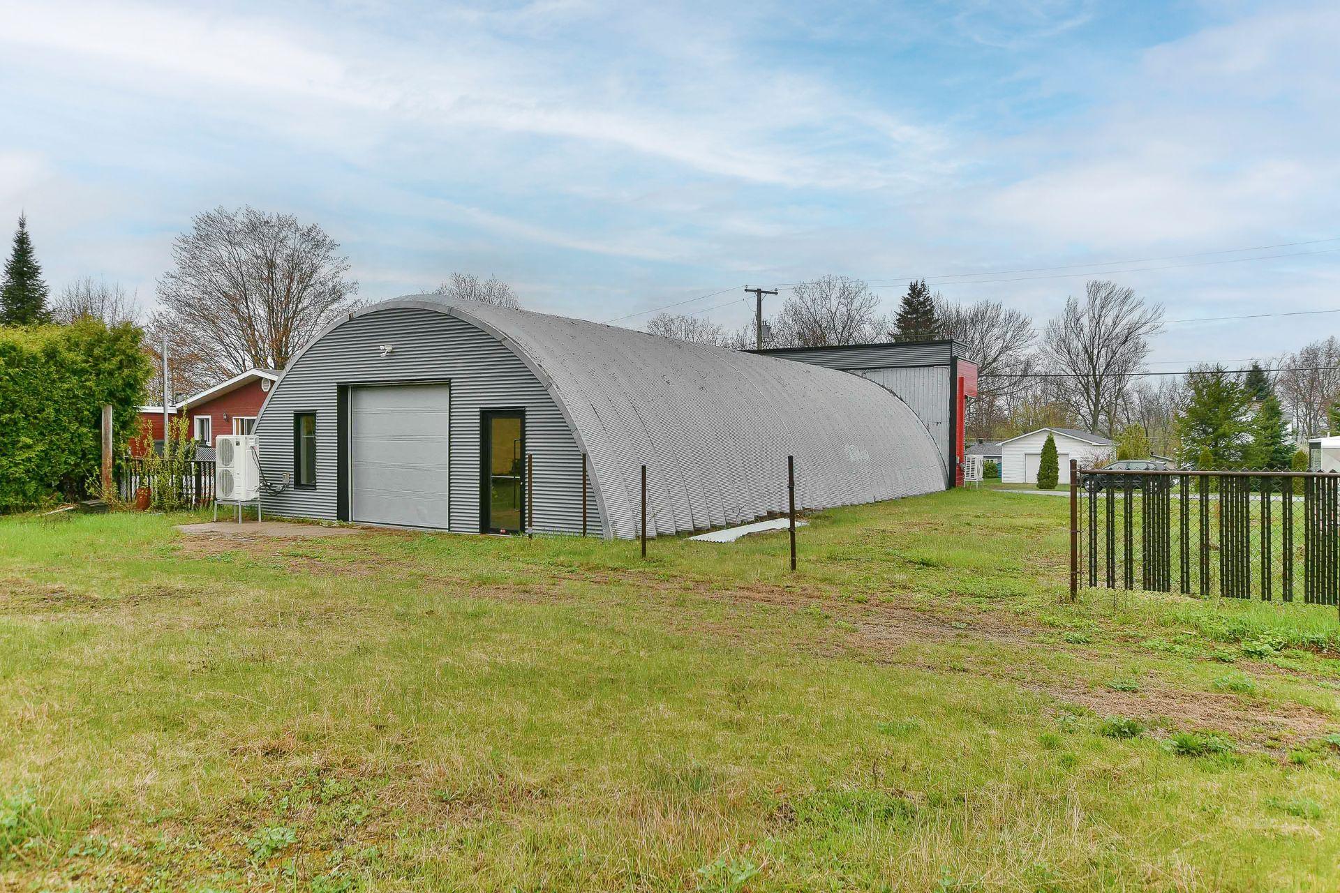 









100


Rue Thibodeau

,
L'Assomption,




QC
J5W4V3

