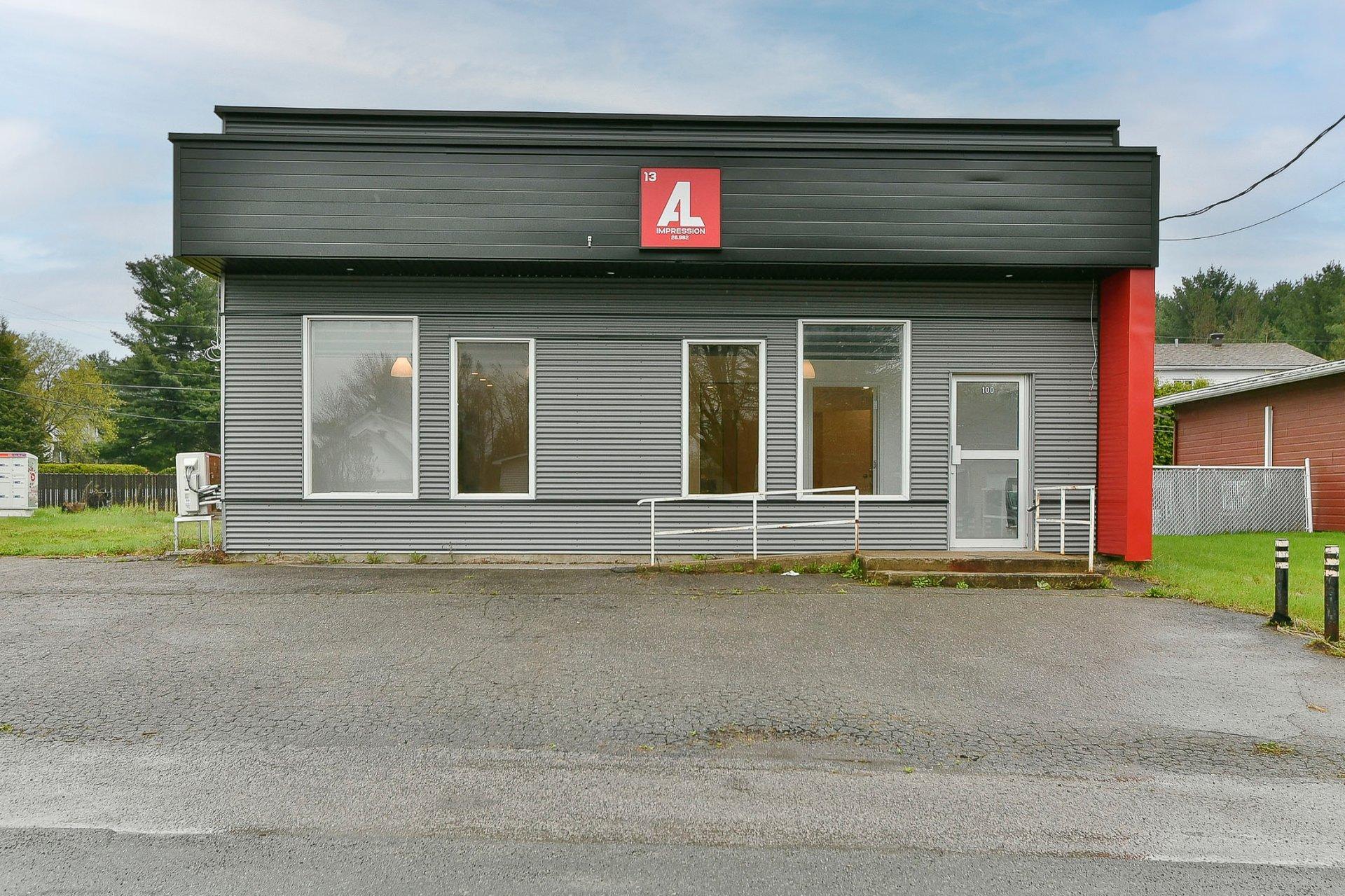 









100


Rue Thibodeau

,
L'Assomption,




QC
J5W4V3

