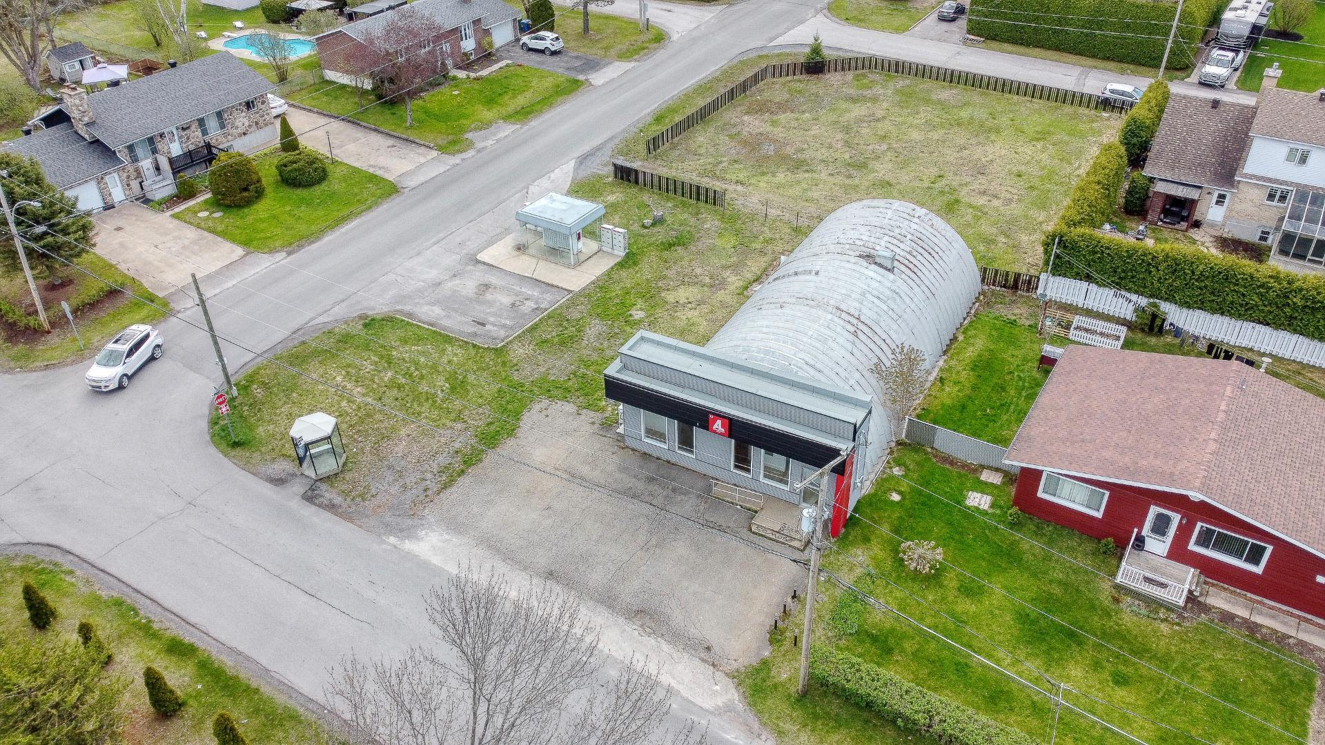 









100


Rue Thibodeau

,
L'Assomption,




QC
J5W4V3

