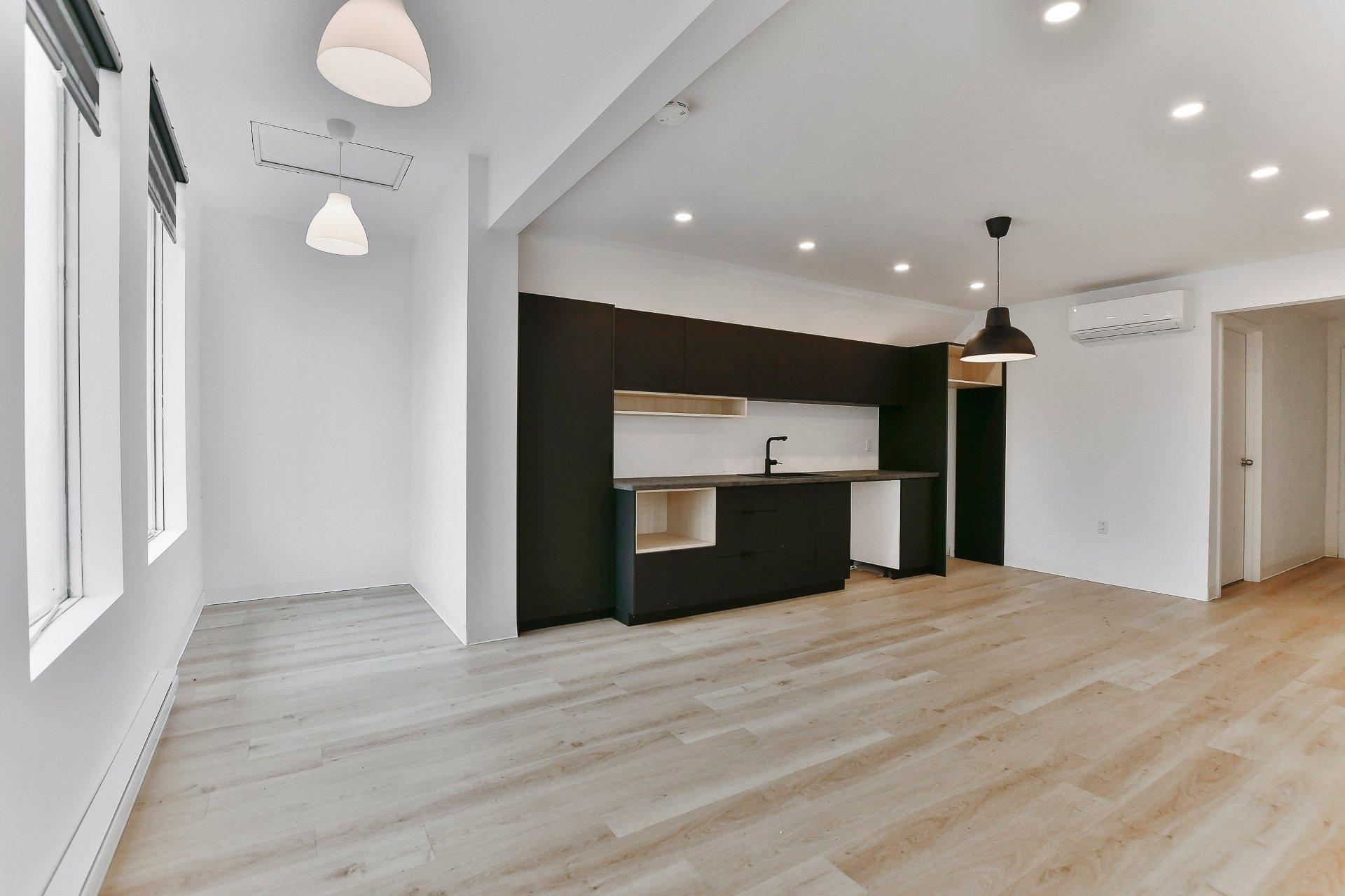 









100


Rue Thibodeau

,
L'Assomption,




QC
J5W4V3

