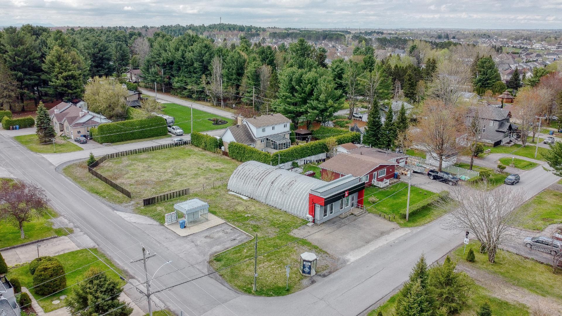 









100


Rue Thibodeau

,
L'Assomption,




QC
J5W4V3

