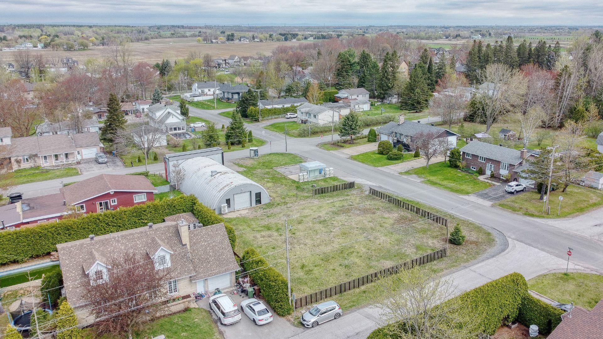 









100


Rue Thibodeau

,
L'Assomption,




QC
J5W4V3

