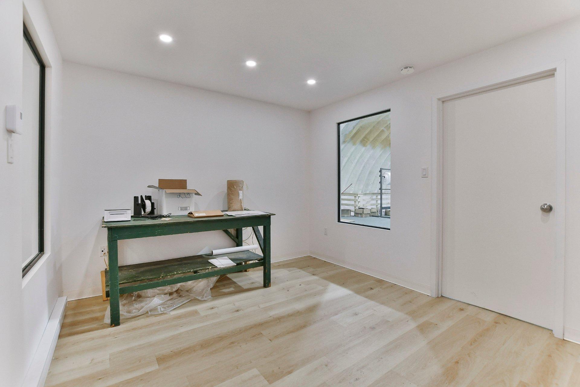 









100


Rue Thibodeau

,
L'Assomption,




QC
J5W4V3

