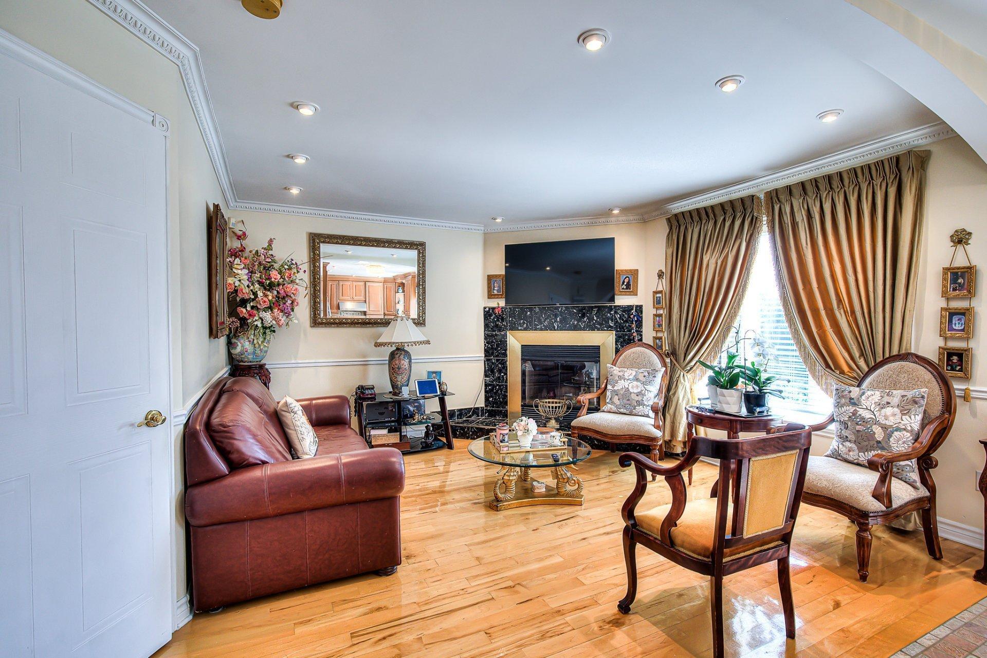 









265


Rue Maupassant

,
Dollard-des-Ormeaux,




QC
H9G3B6


