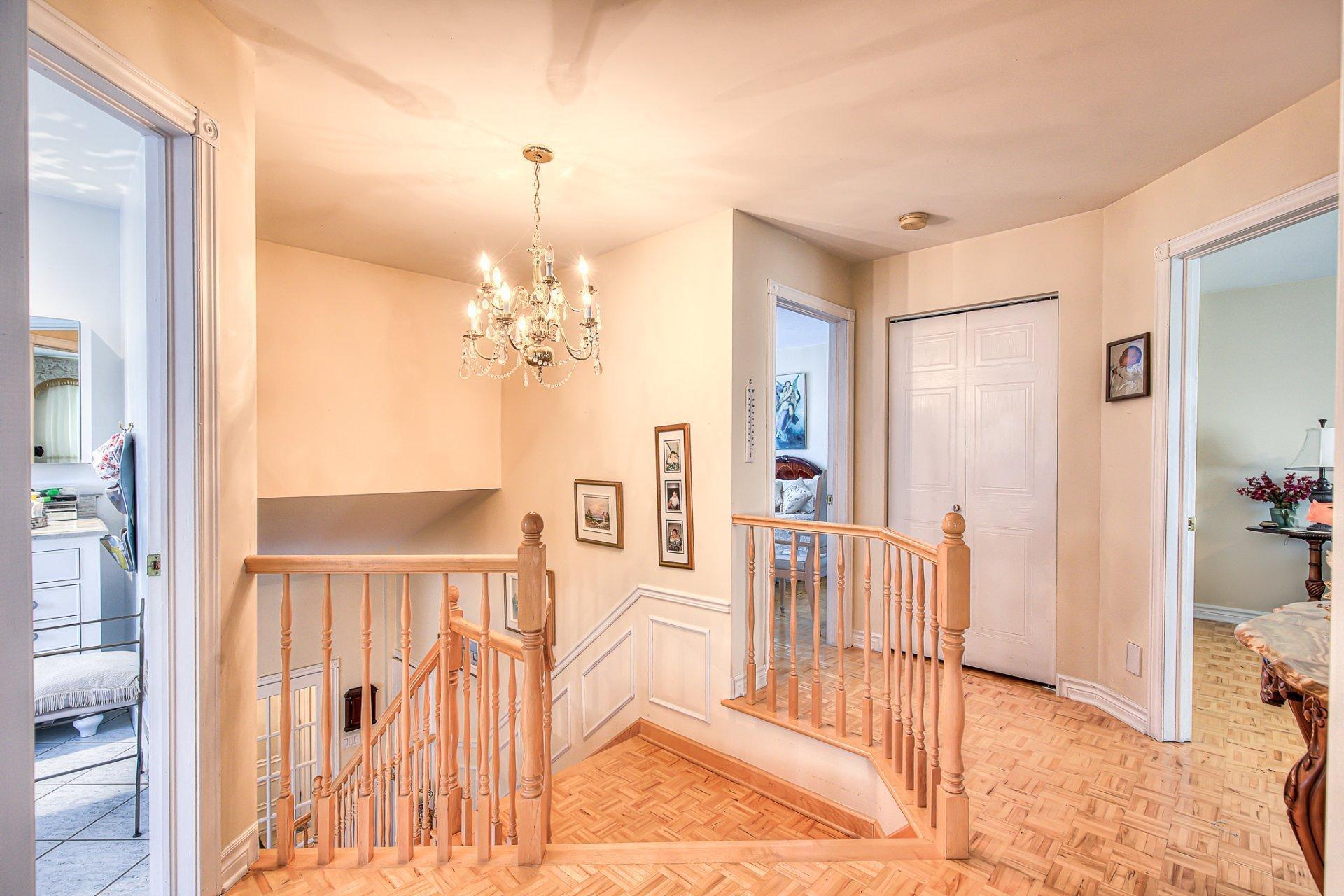 









265


Rue Maupassant

,
Dollard-des-Ormeaux,




QC
H9G3B6

