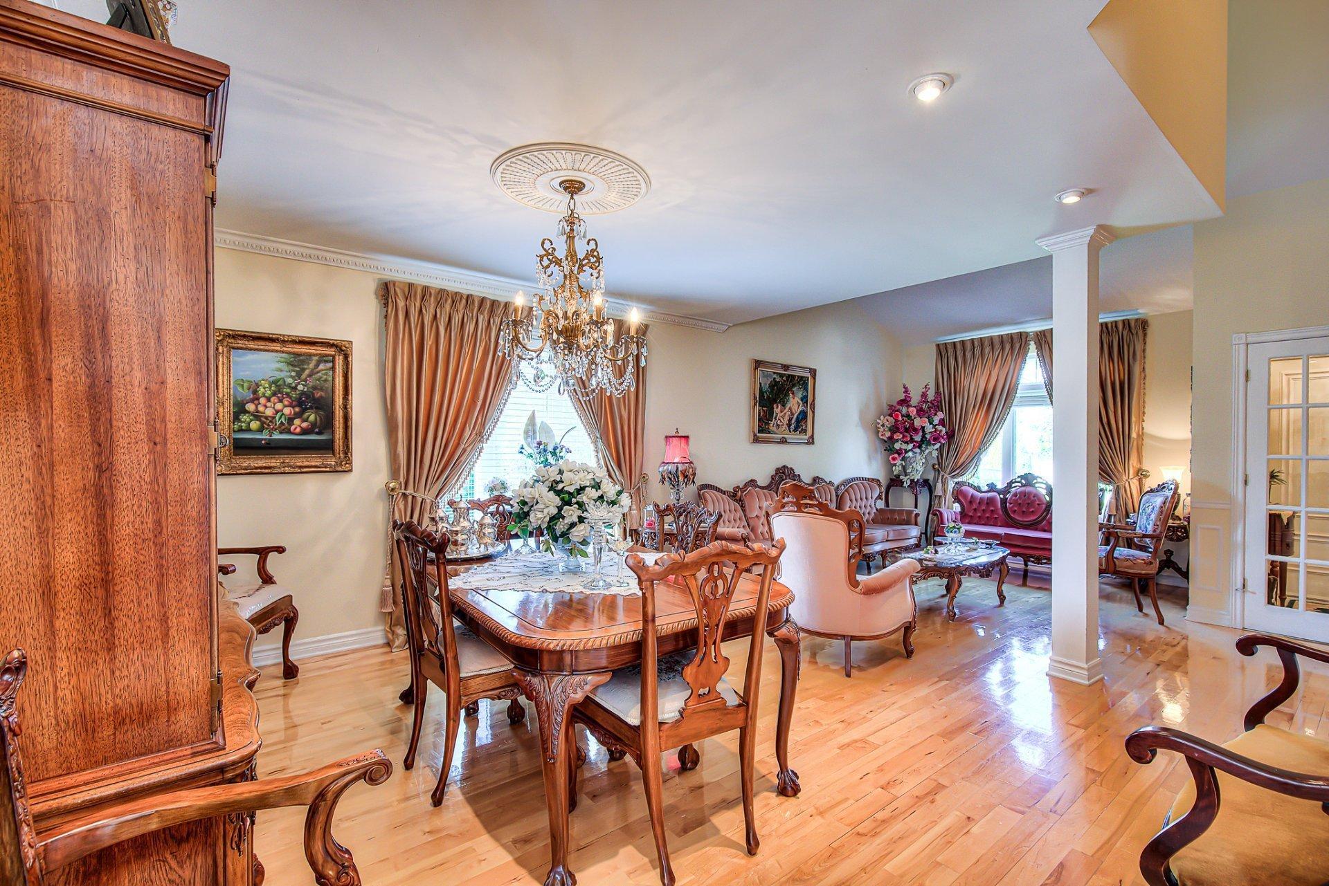 









265


Rue Maupassant

,
Dollard-des-Ormeaux,




QC
H9G3B6

