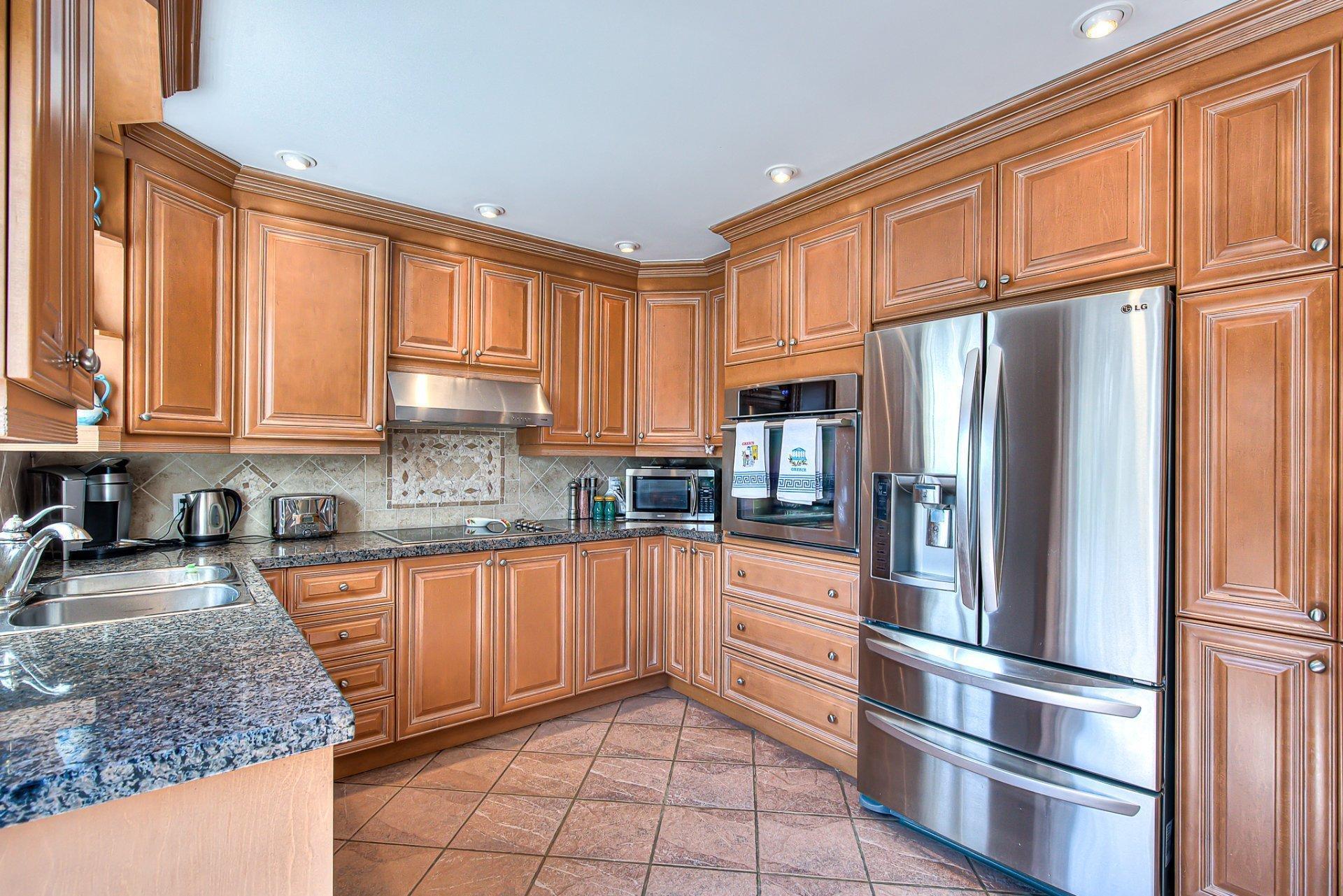 









265


Rue Maupassant

,
Dollard-des-Ormeaux,




QC
H9G3B6

