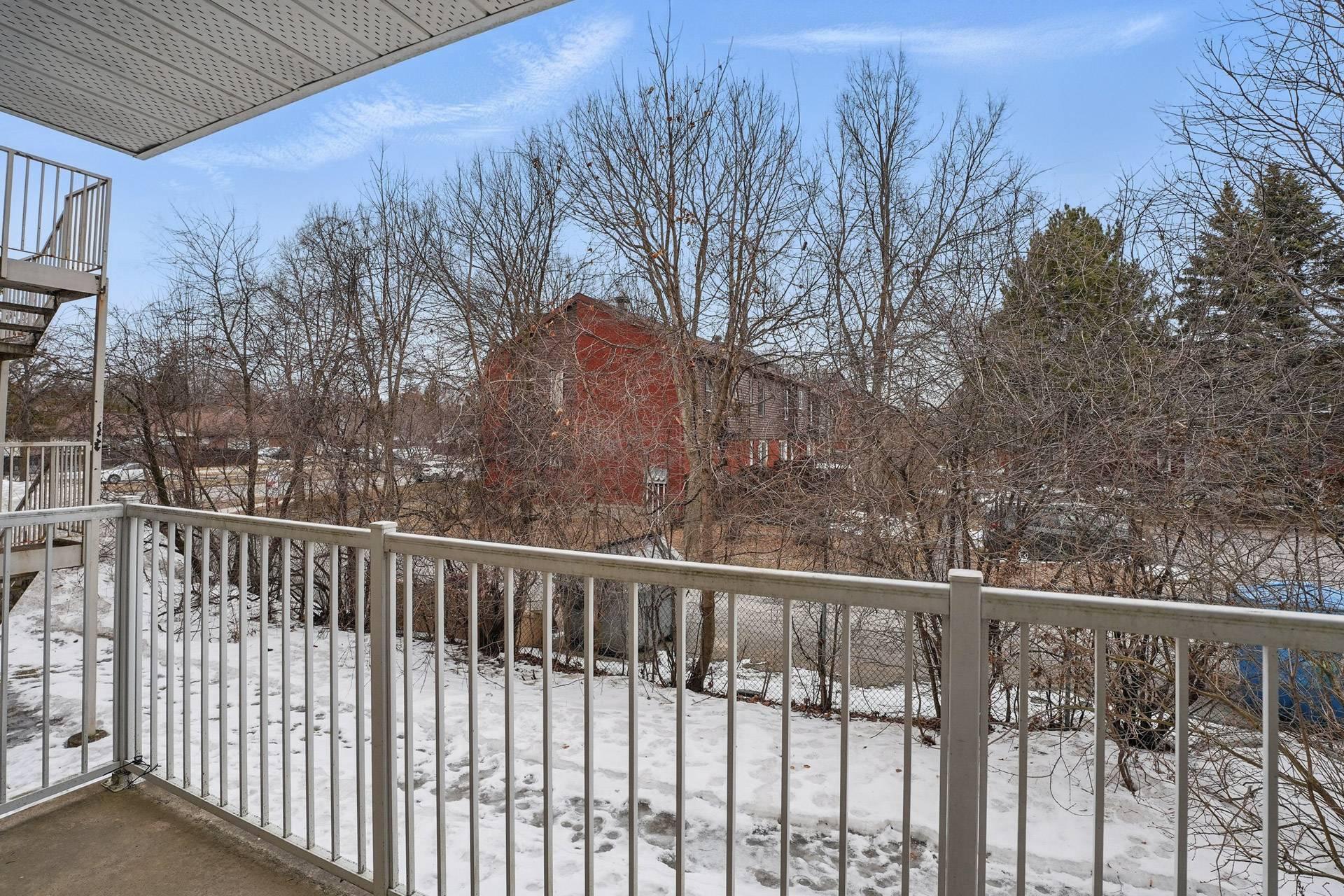 









341


Boul. St-Raymond

,
Gatineau (Hull),




QC
J9A2K4

