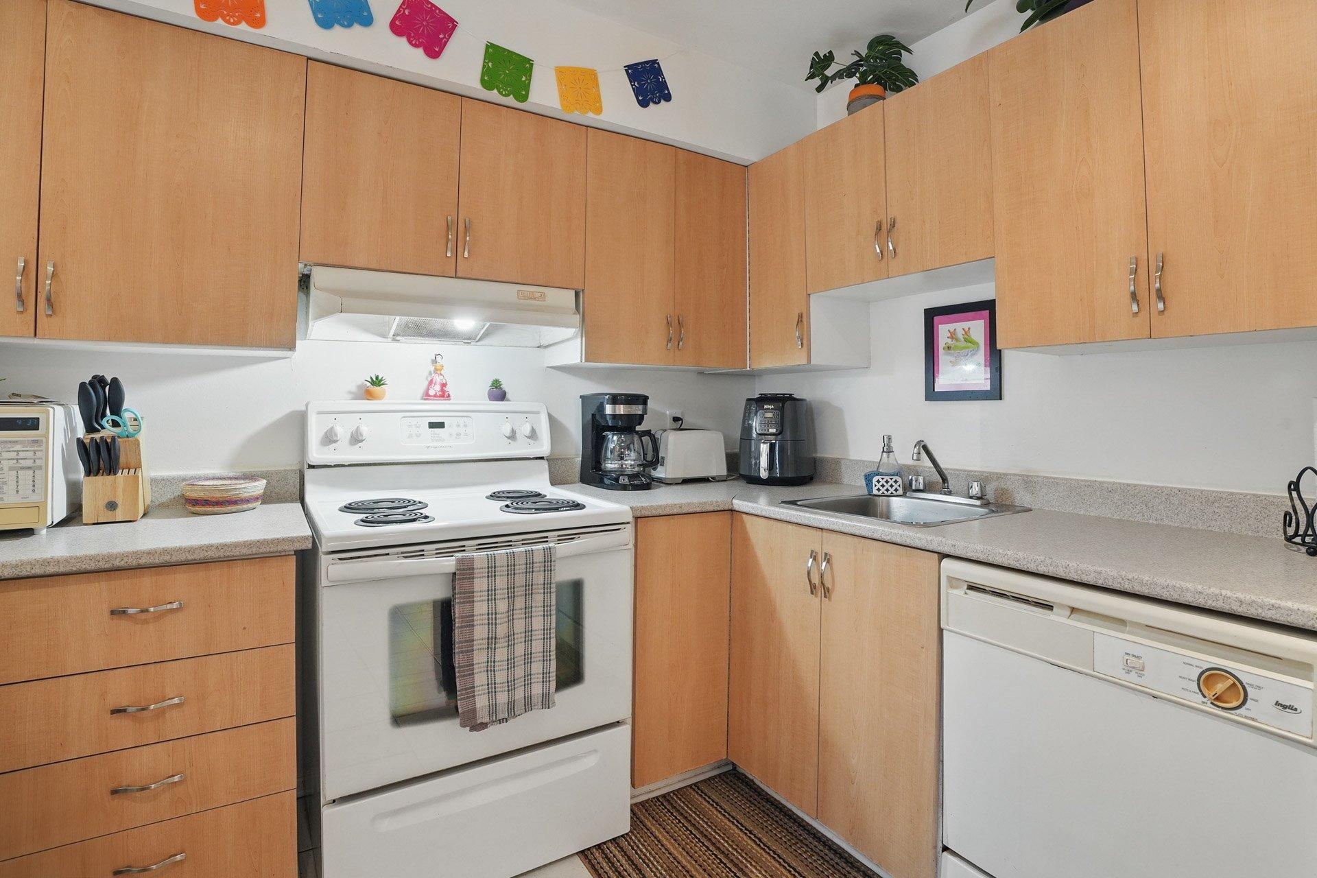 









115


Av. des Jonquilles

, 16,
Gatineau (Hull),




QC
J9A2K4


