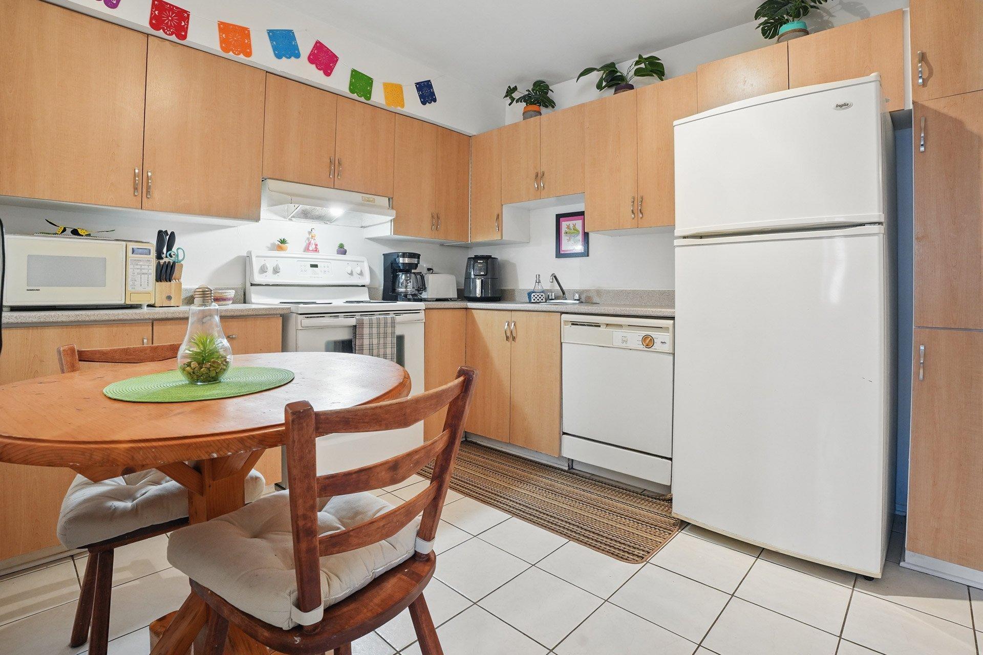 









115


Av. des Jonquilles

, 16,
Gatineau (Hull),




QC
J9A2K4

