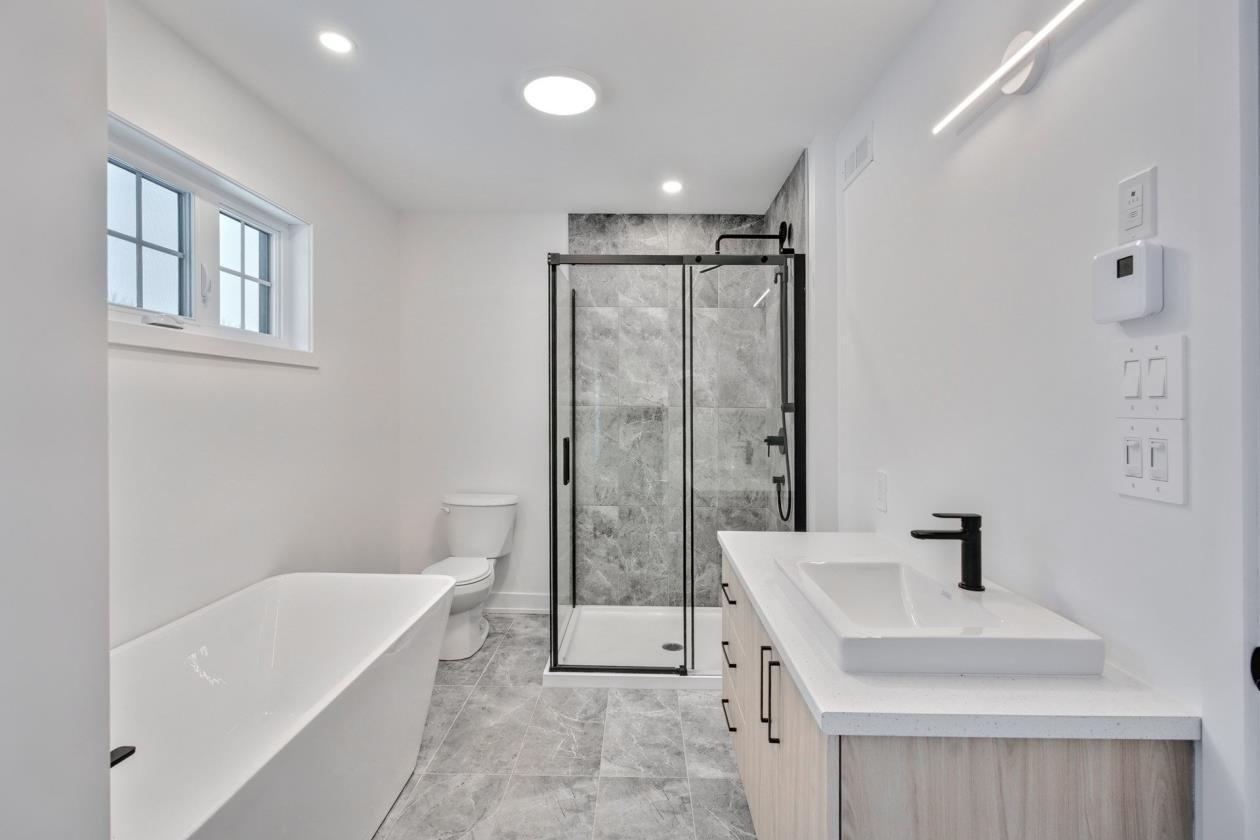 









1413


Rue d'Alma

,
Gatineau (Gatineau),




QC
J8R3J4

