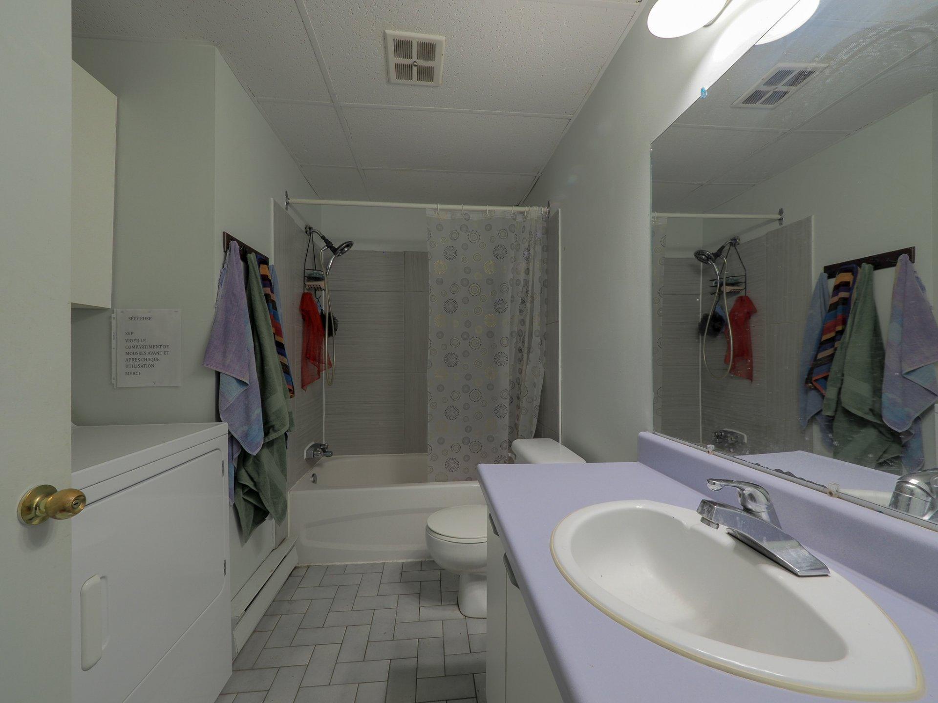 









1410

 - 1414


8e Rue

,
Trois-Rivières,




QC
G8Y2Y8

