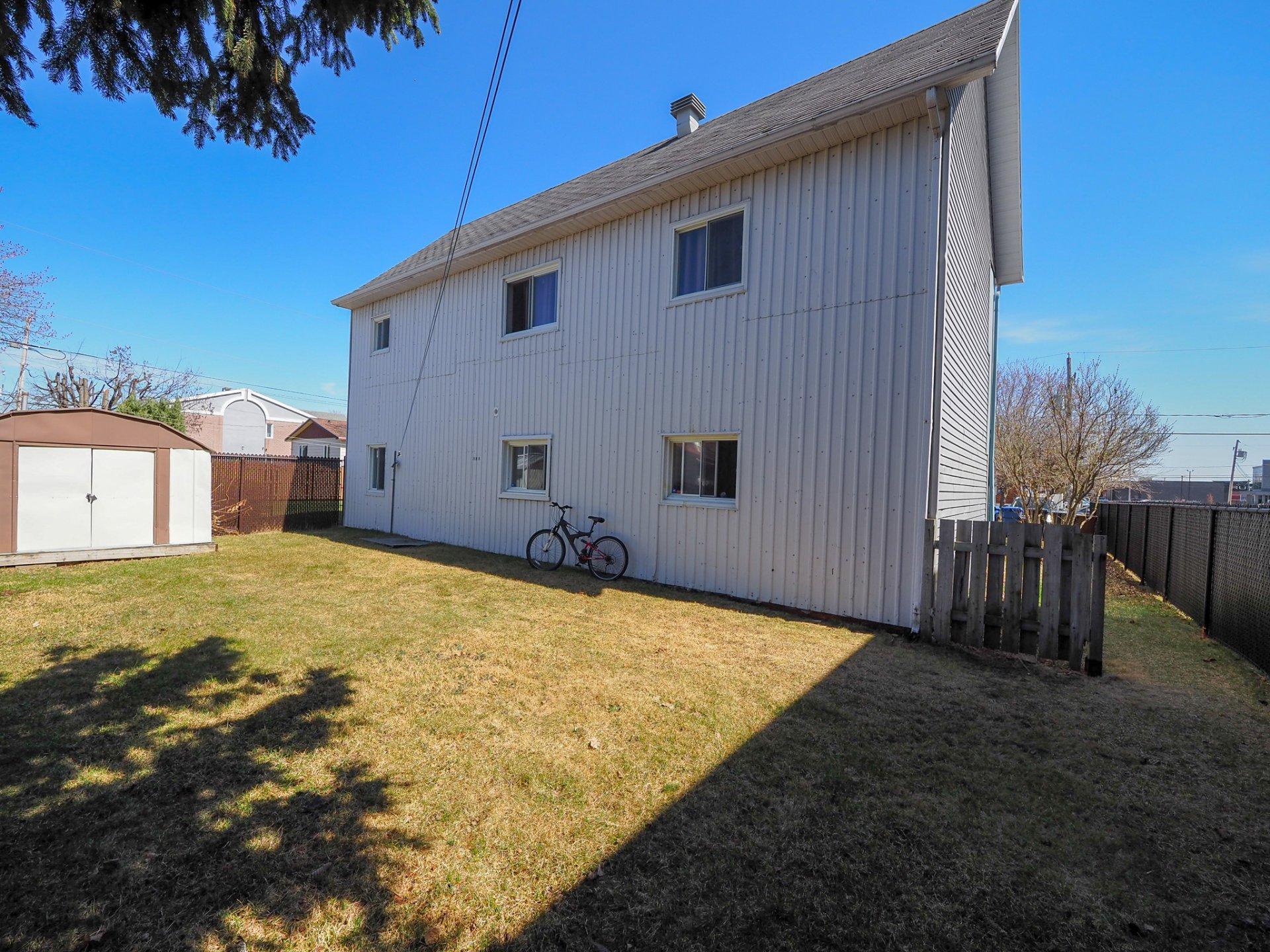 









1410

 - 1414


8e Rue

,
Trois-Rivières,




QC
G8Y2Y8

