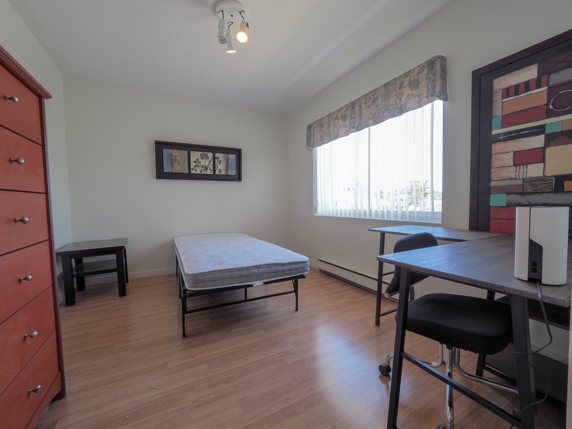 









1410

 - 1414


8e Rue

,
Trois-Rivières,




QC
G8Y2Y8

