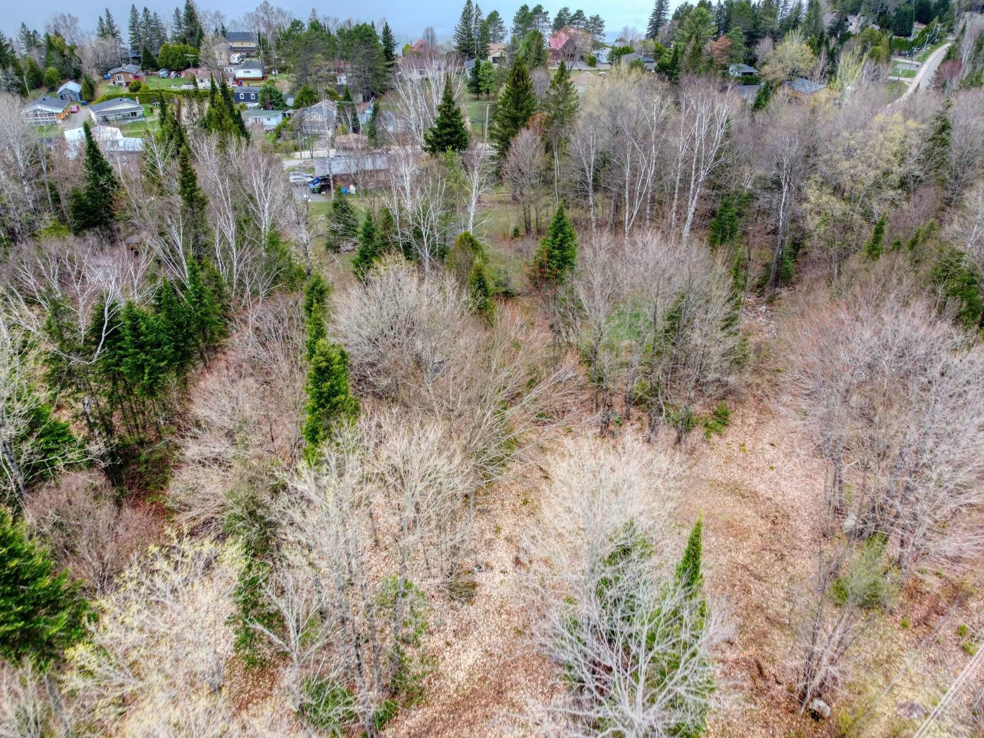 









6


Imp. des Pionniers

,
Lac-des-Plages,




QC
J0T1K0

