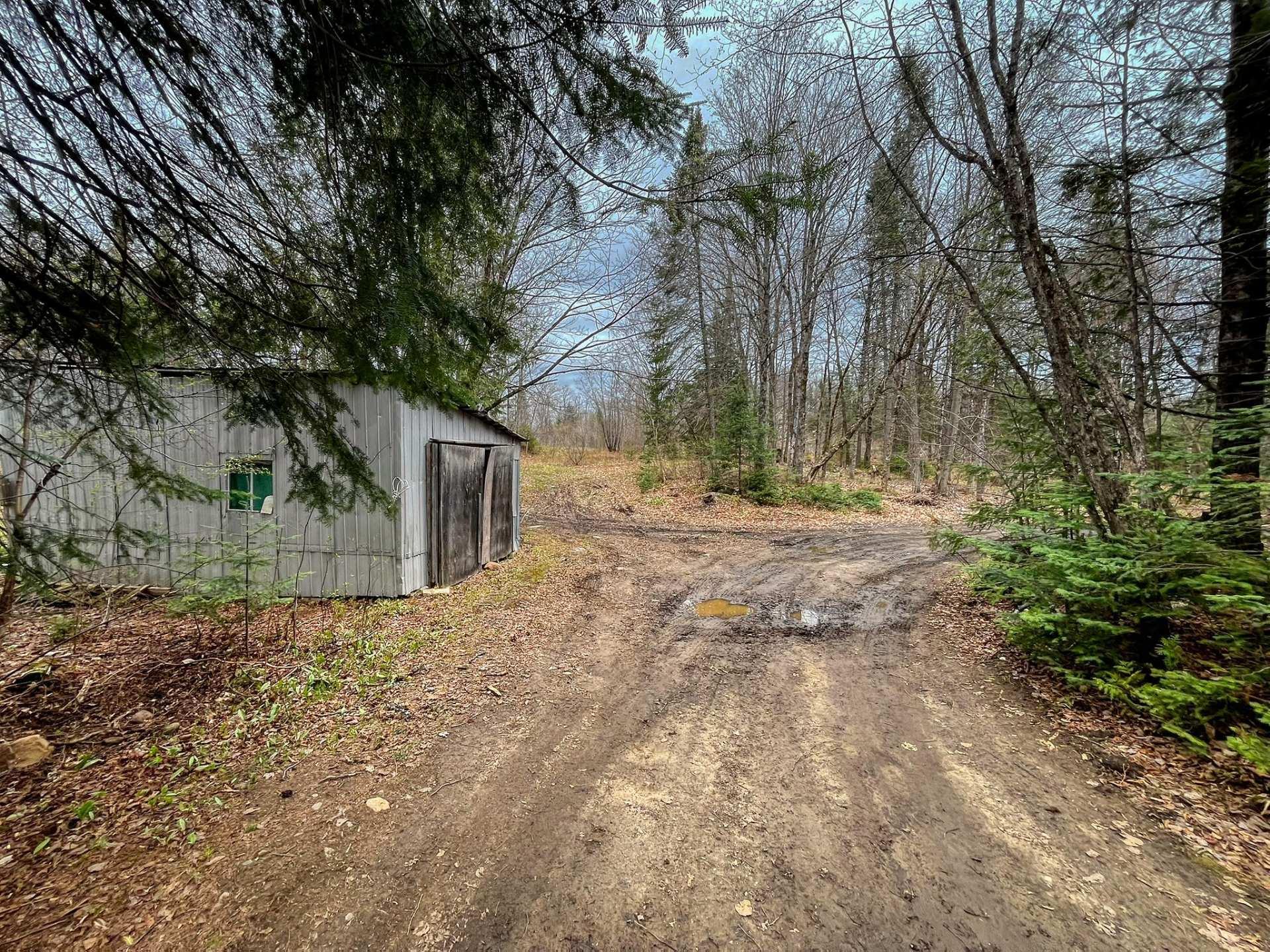 









6


Imp. des Pionniers

,
Lac-des-Plages,




QC
J0T1K0

