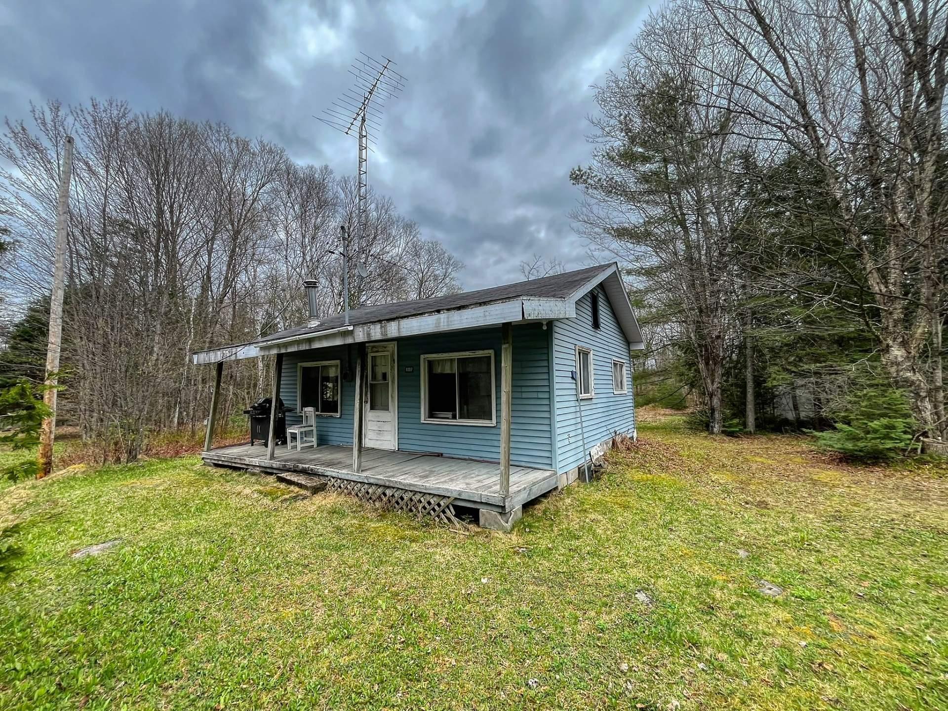 









6


Imp. des Pionniers

,
Lac-des-Plages,




QC
J0T1K0

