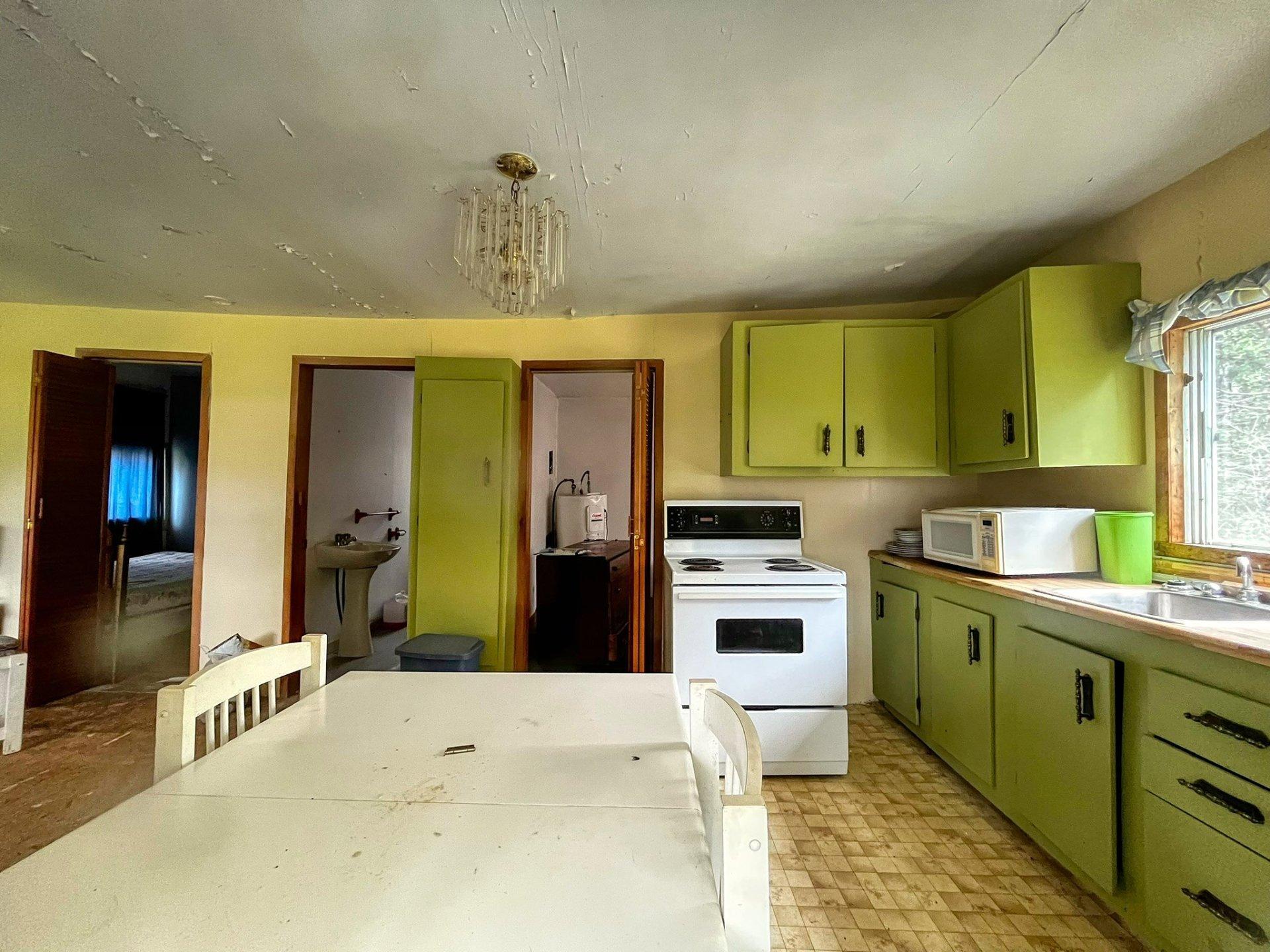 









6


Imp. des Pionniers

,
Lac-des-Plages,




QC
J0T1K0

