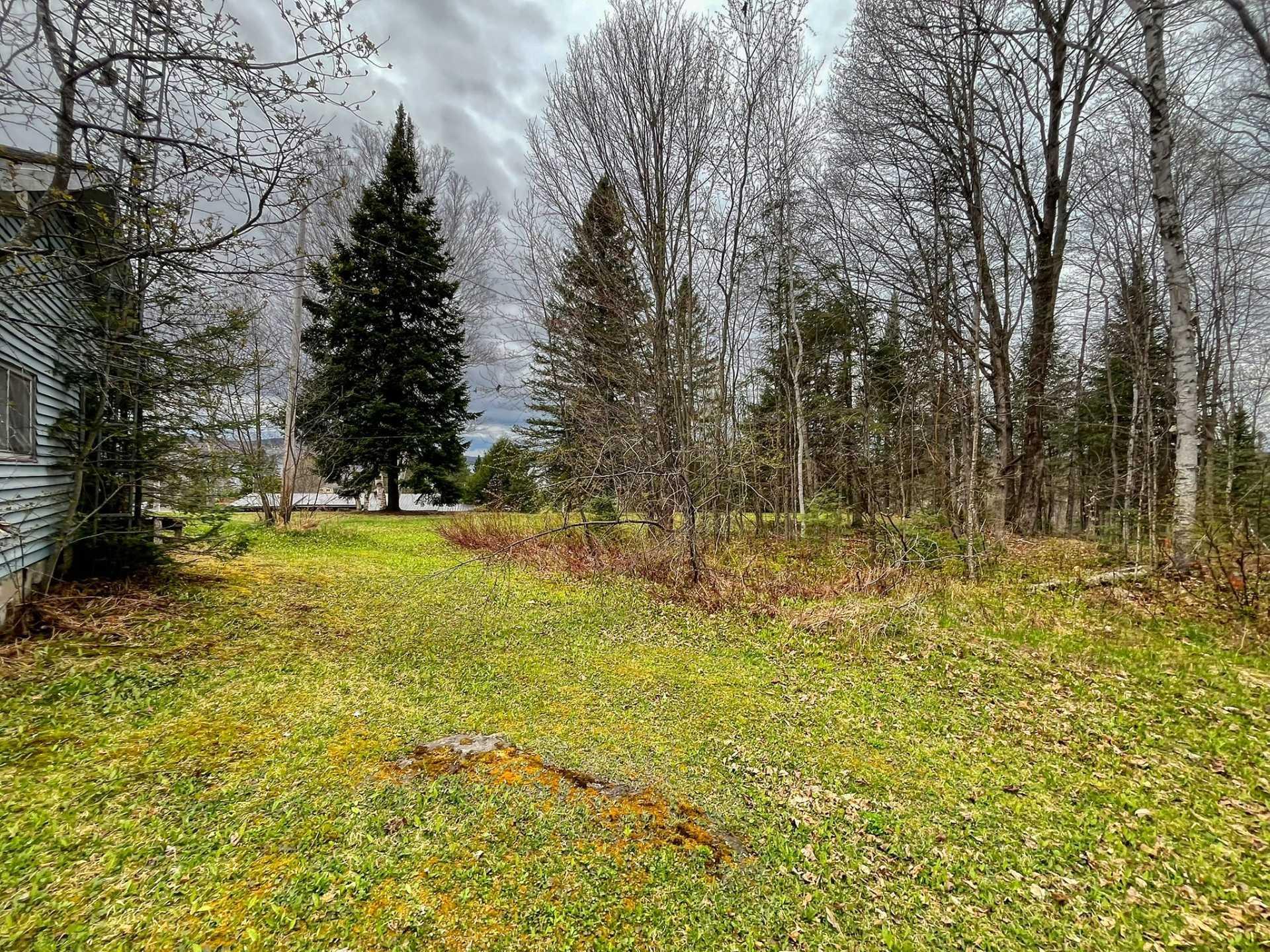 









6


Imp. des Pionniers

,
Lac-des-Plages,




QC
J0T1K0

