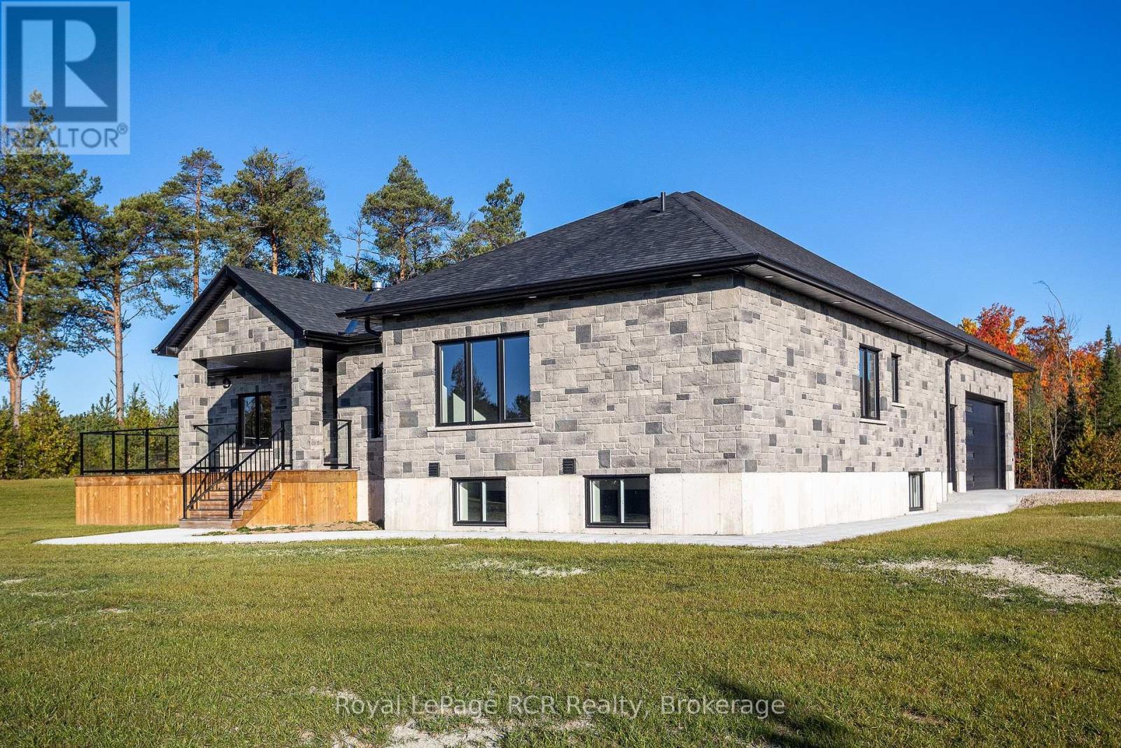 












195 BOYD LAKE ROAD

,
West Grey,




Ontario
N0G1S0

