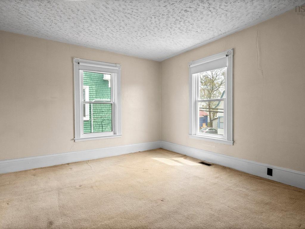












132 & 142 Gray Street

,
Windsor,




NS
B0N 2T0

