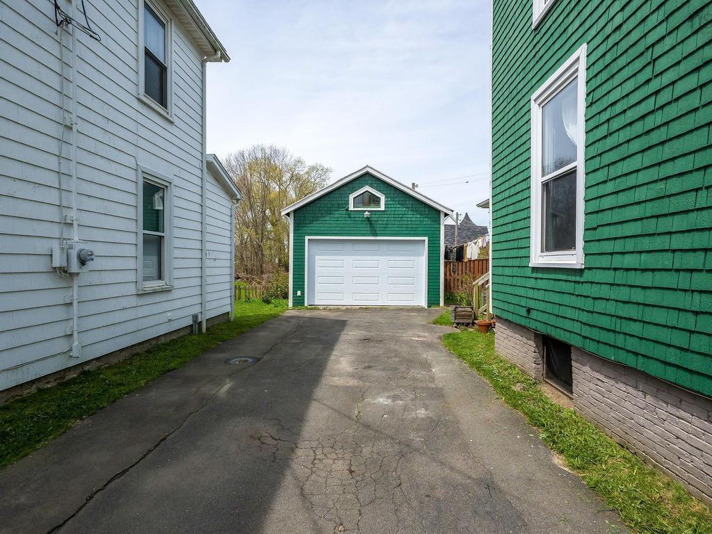 












132 & 142 Gray Street

,
Windsor,




NS
B0N 2T0

