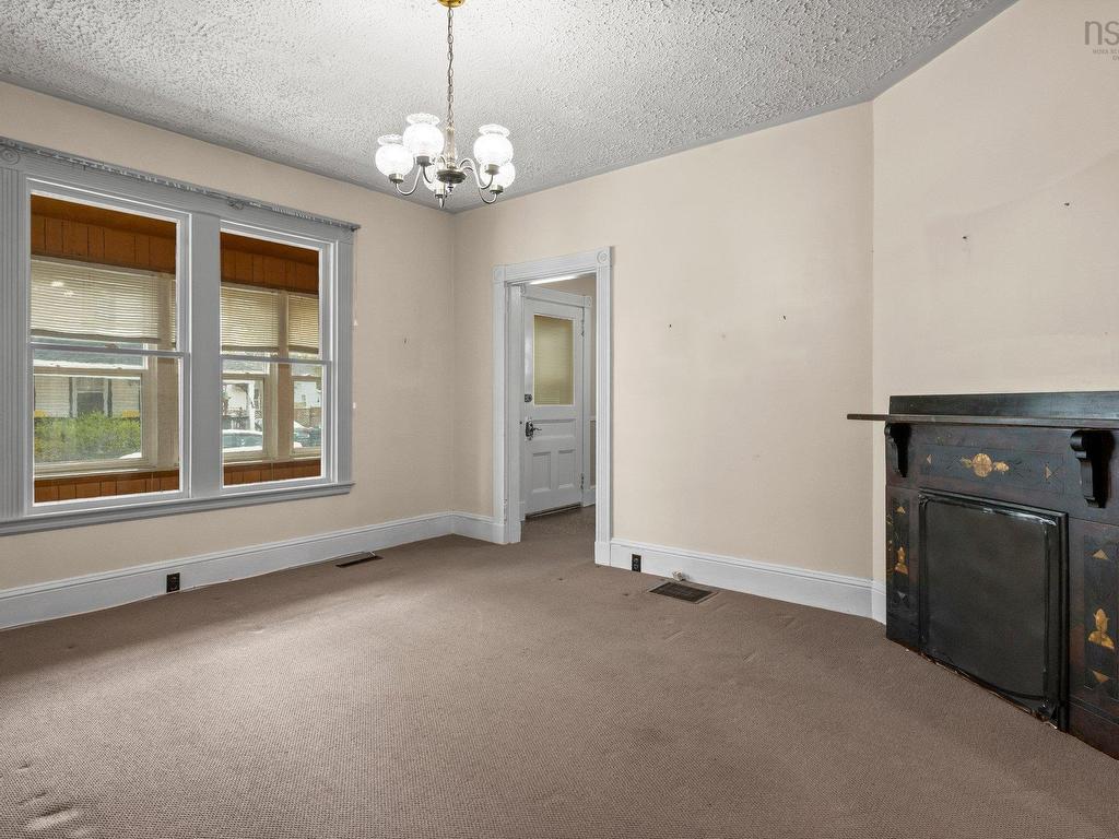 












132 & 142 Gray Street

,
Windsor,




NS
B0N 2T0

