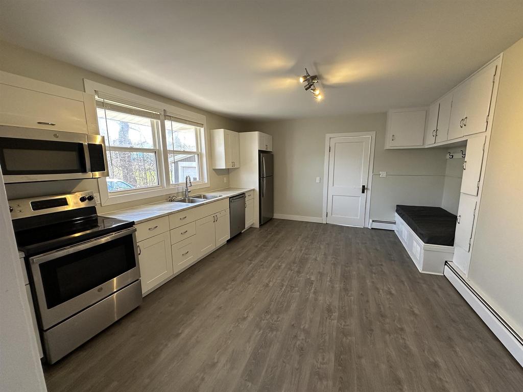 












20 Barrymore Court

,
Parkdale,




PE
C1A 8C6

