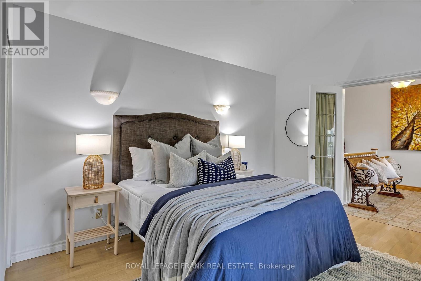 












490 MCCONNELL DRIVE

,
Selwyn,




Ontario
K9J0C5

