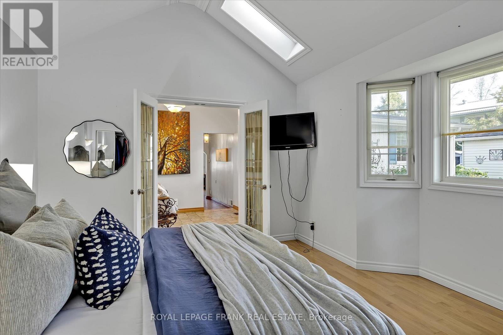 












490 MCCONNELL DRIVE

,
Selwyn,




Ontario
K9J0C5

