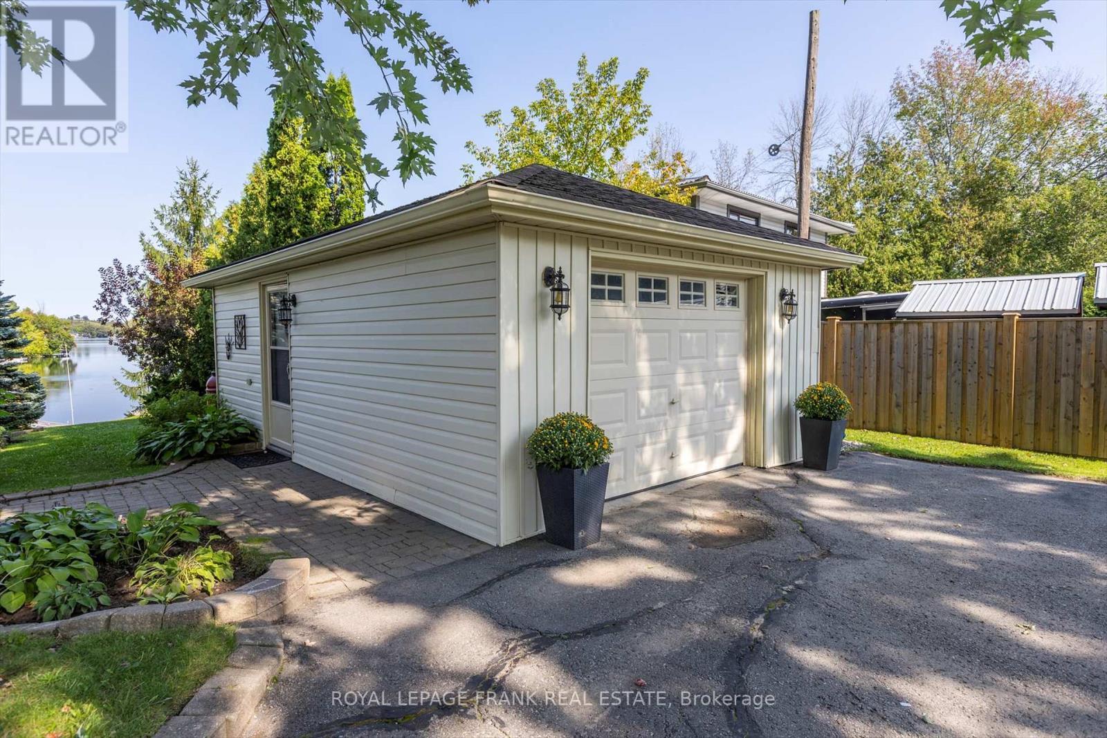 












490 MCCONNELL DRIVE

,
Selwyn,




Ontario
K9J0C5

