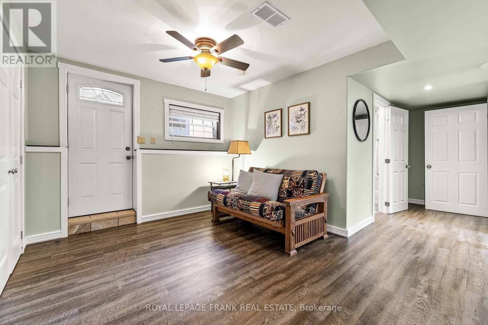 












30 DRUAN DRIVE

,
Kawartha Lakes (Mariposa),




Ontario
L9L1B6

