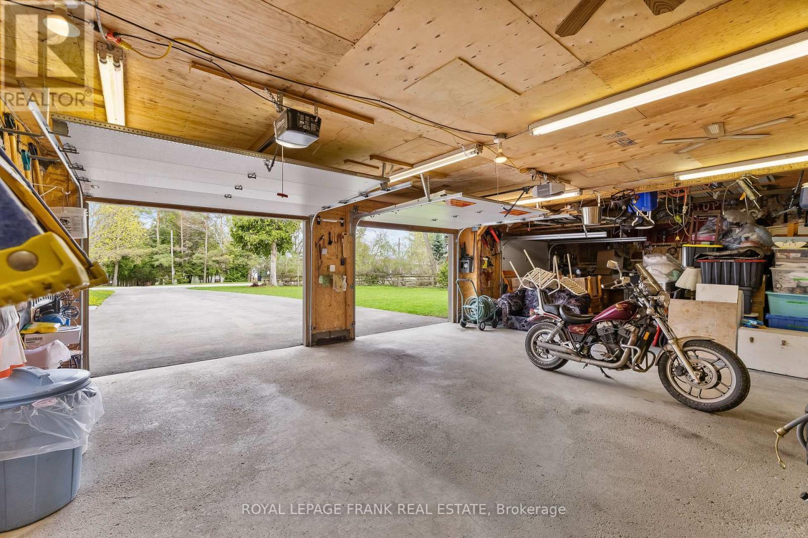 












30 DRUAN DRIVE

,
Kawartha Lakes (Mariposa),




Ontario
L9L1B6

