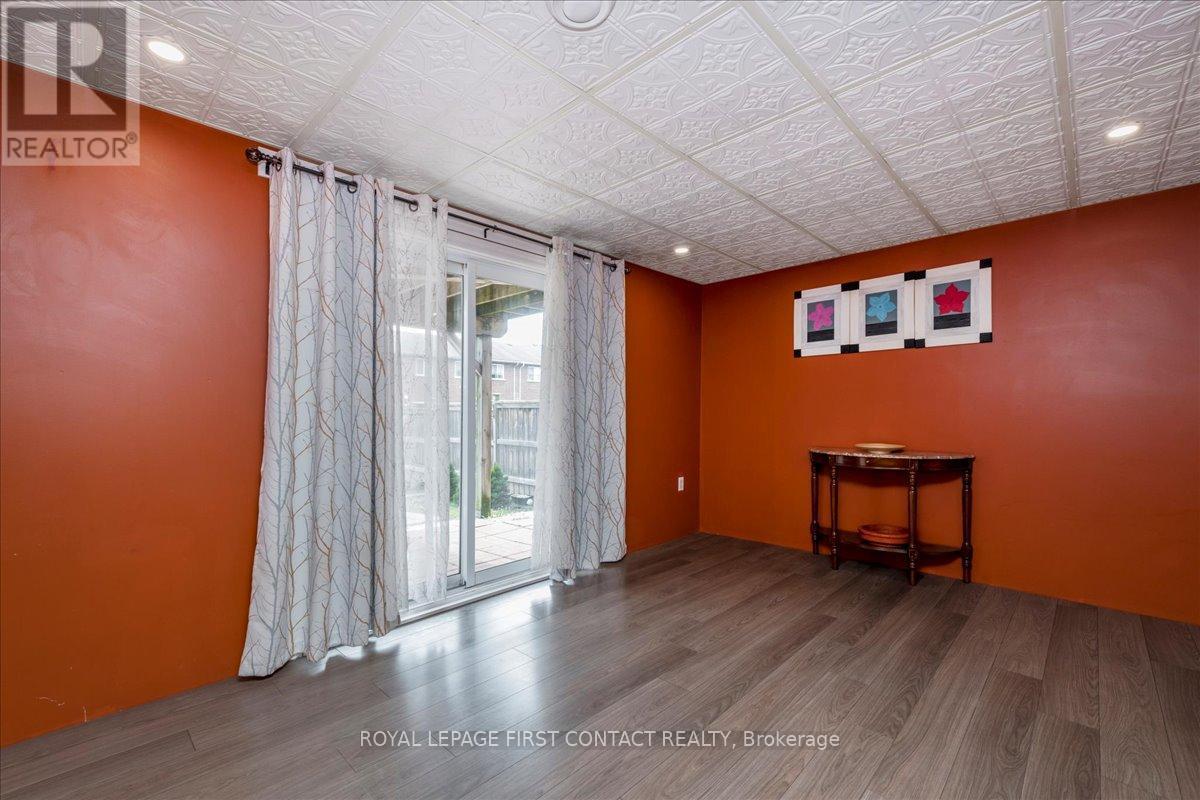 












171 SOUTHWINDS CRESCENT

,
Midland,




Ontario
L4R0A2

