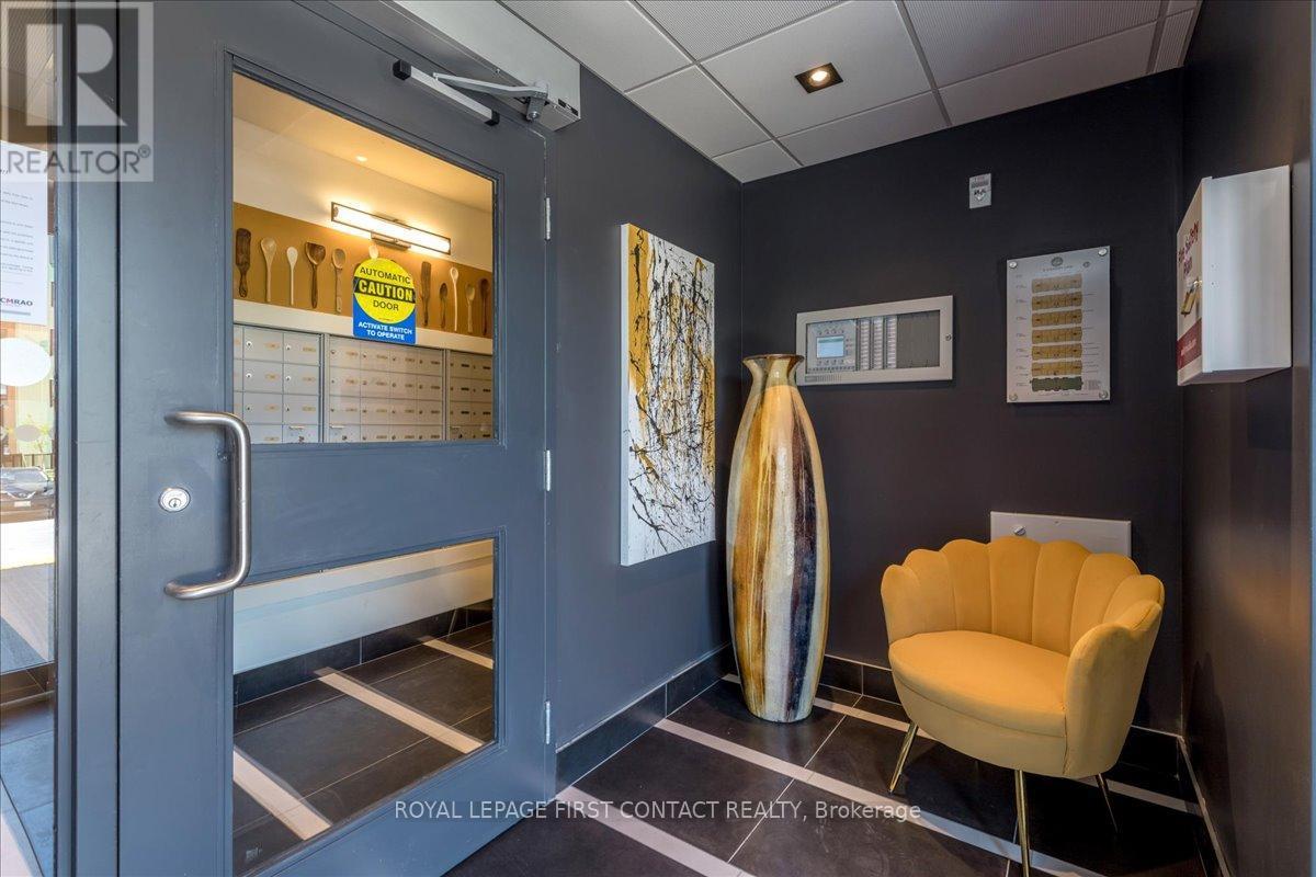












207 - 8 CULINARY LANE

,
Barrie,




Ontario
L9J0T2

