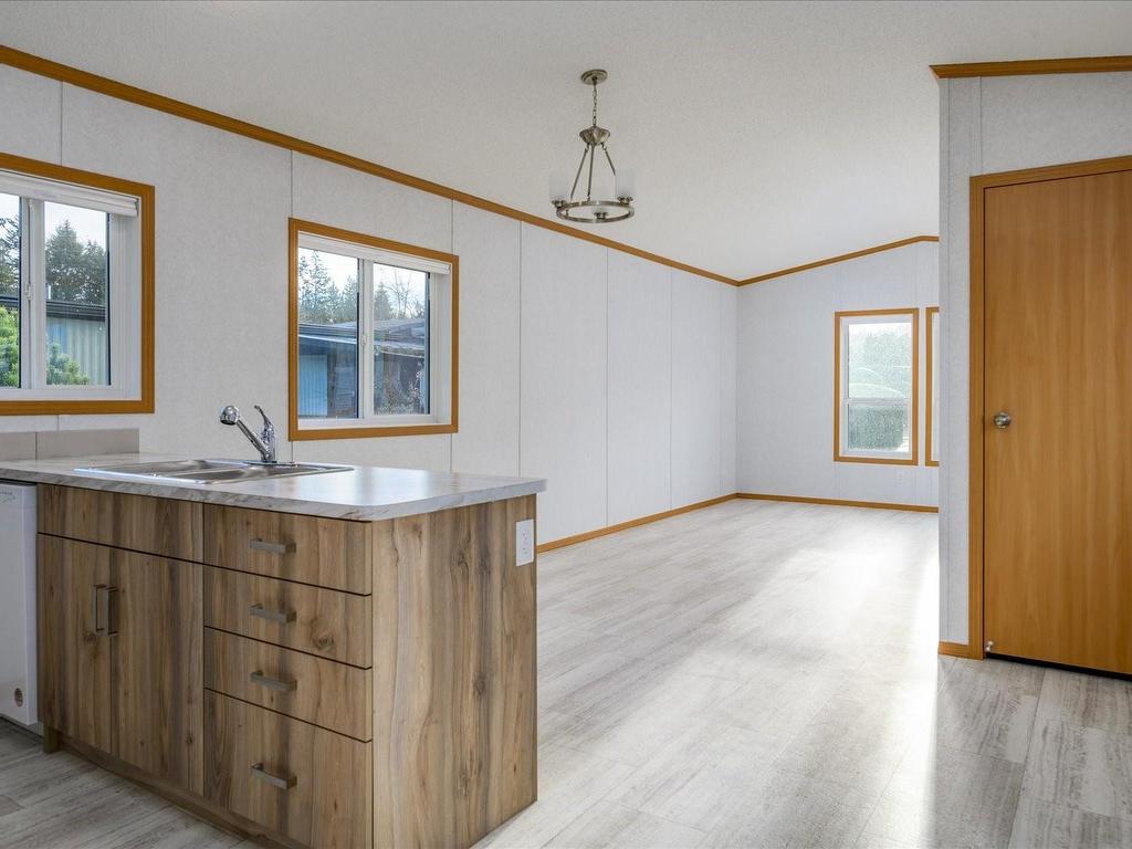 









6820


Parklands

Pl, 21,
Lantzville,




BC
V0R 2H0


