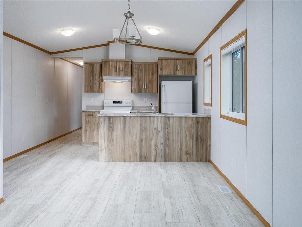 









6820


Parklands

Pl, 21,
Lantzville,




BC
V0R 2H0

