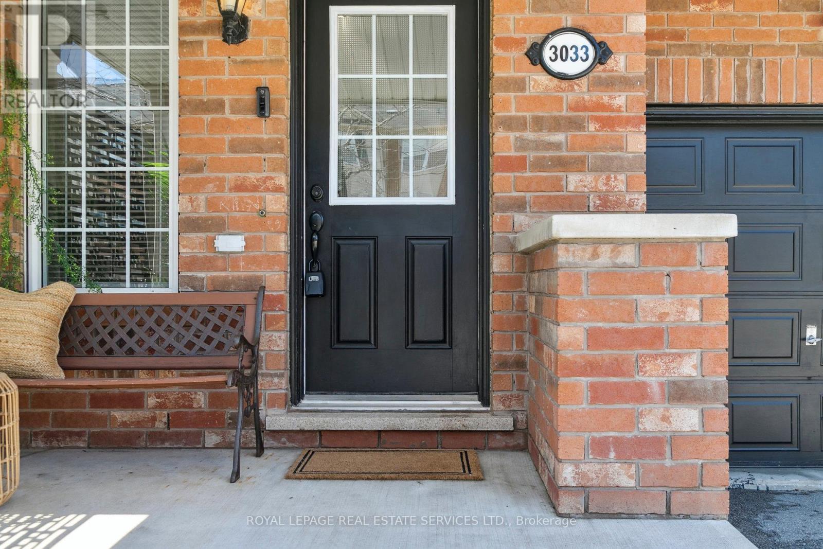 












3033 DRUMLOCH AVENUE

,
Oakville,




Ontario
L6M5H9

