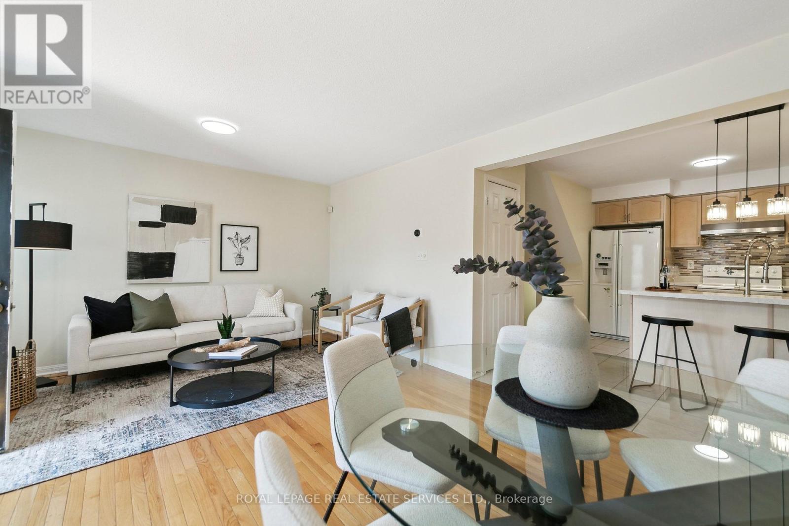 












3033 DRUMLOCH AVENUE

,
Oakville,




Ontario
L6M5H9


