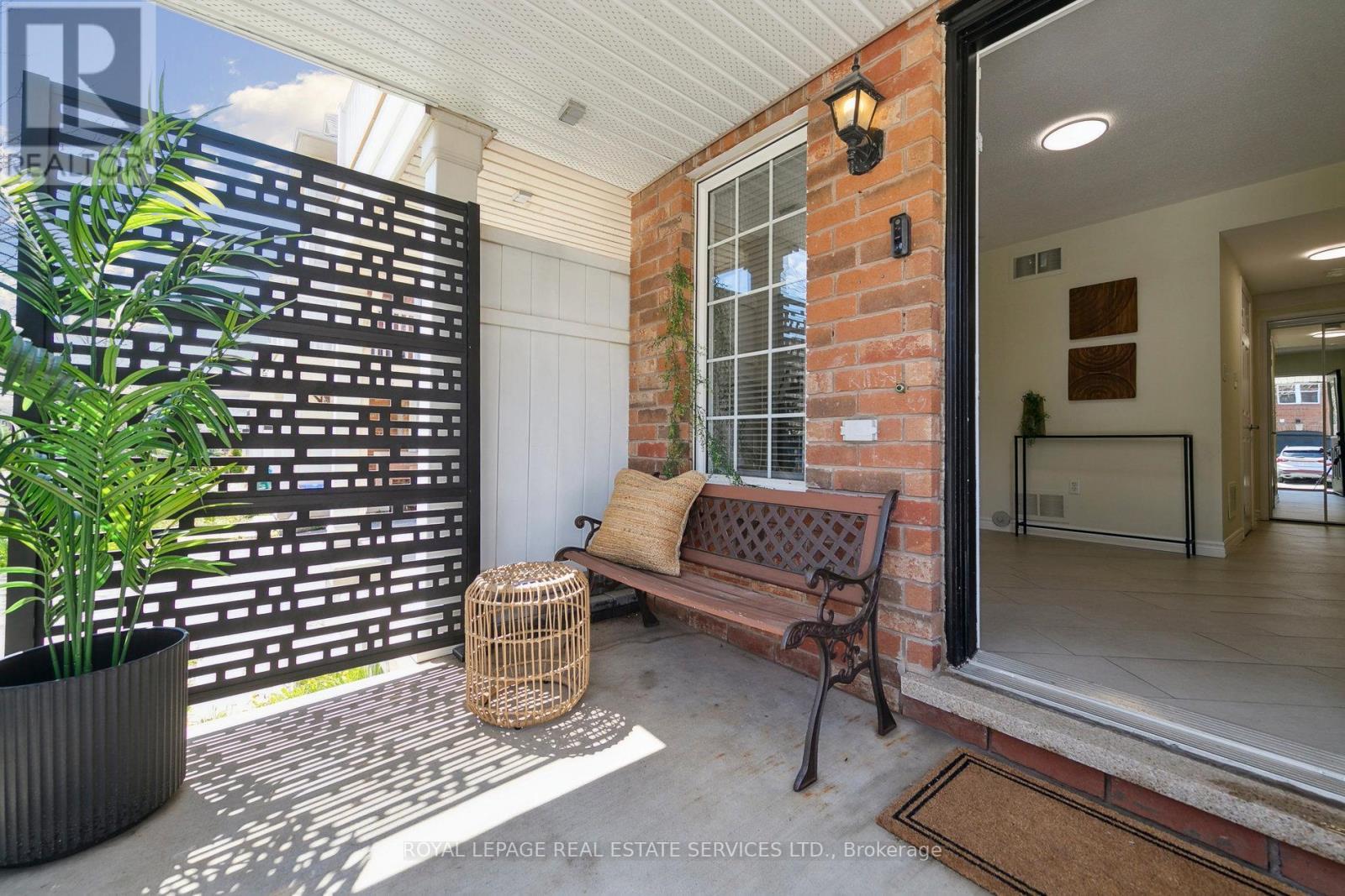 












3033 DRUMLOCH AVENUE

,
Oakville,




Ontario
L6M5H9

