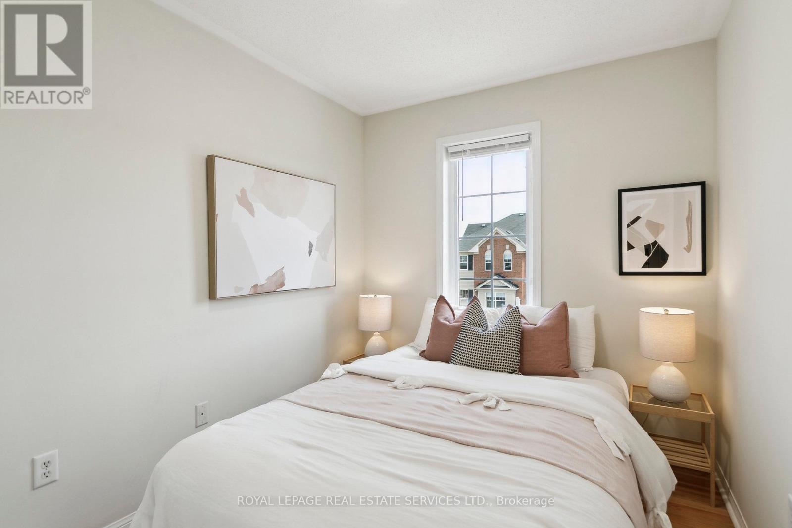 












3033 DRUMLOCH AVENUE

,
Oakville,




Ontario
L6M5H9

