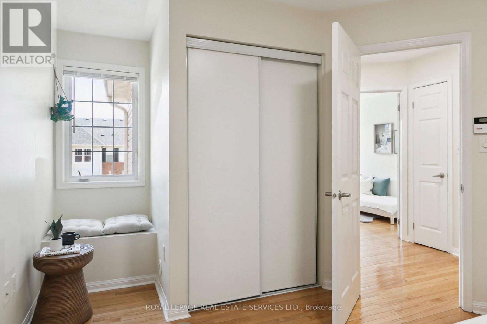












3033 DRUMLOCH AVENUE

,
Oakville,




Ontario
L6M5H9

