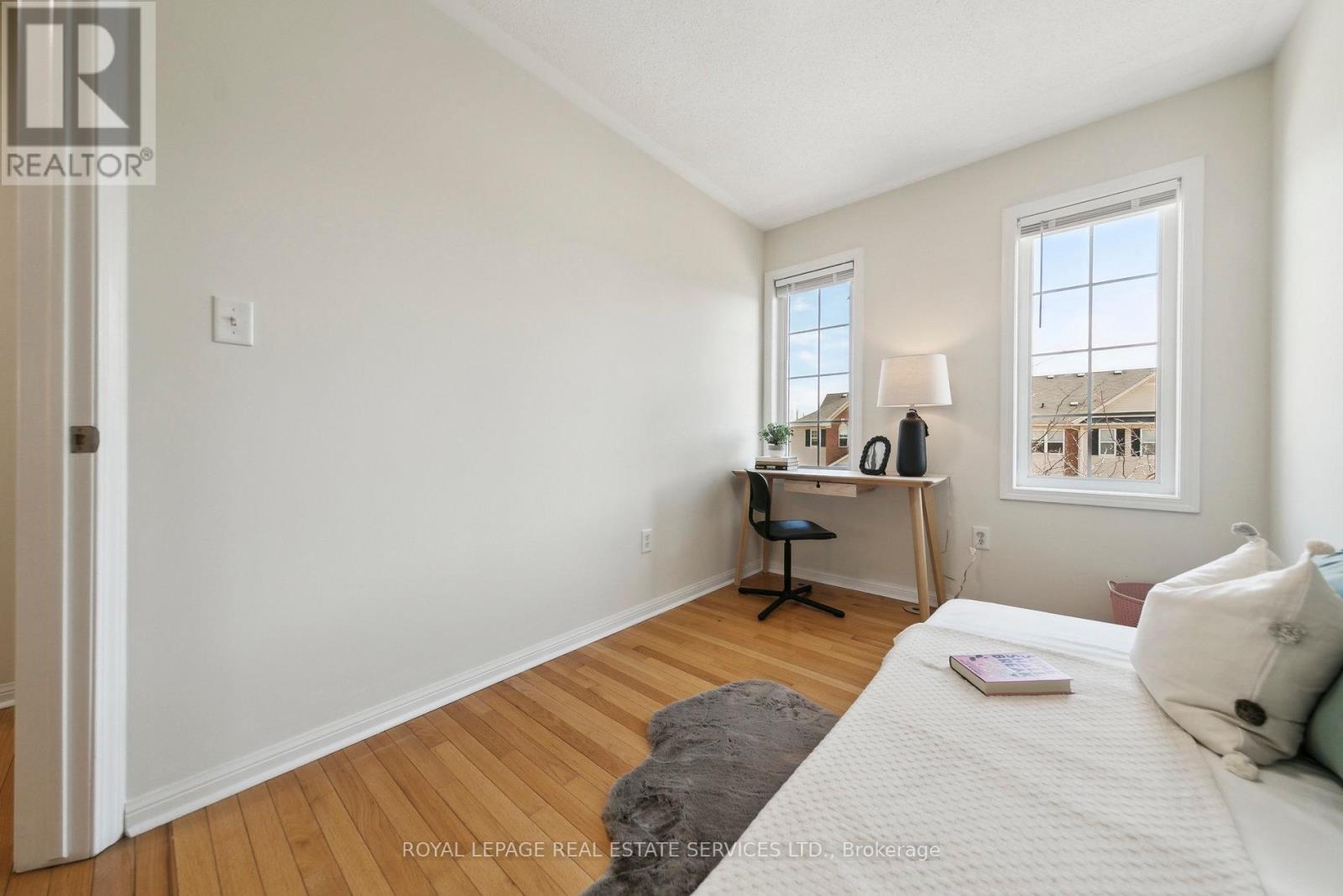 












3033 DRUMLOCH AVENUE

,
Oakville,




Ontario
L6M5H9

