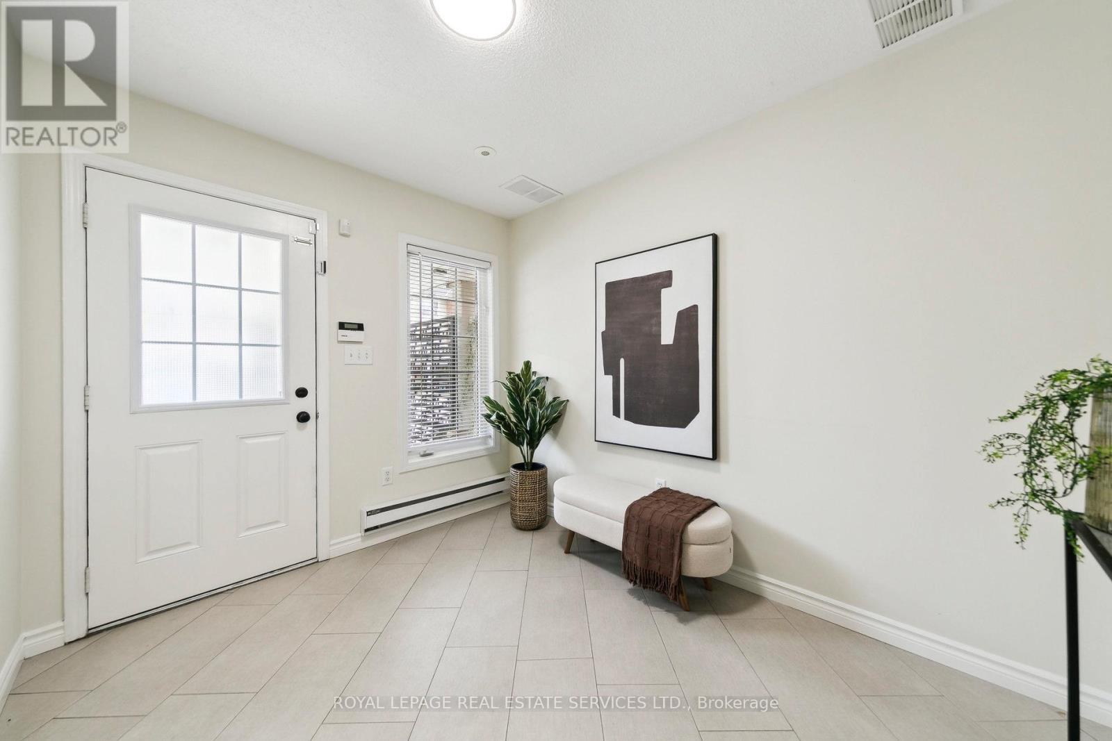 












3033 DRUMLOCH AVENUE

,
Oakville,




Ontario
L6M5H9


