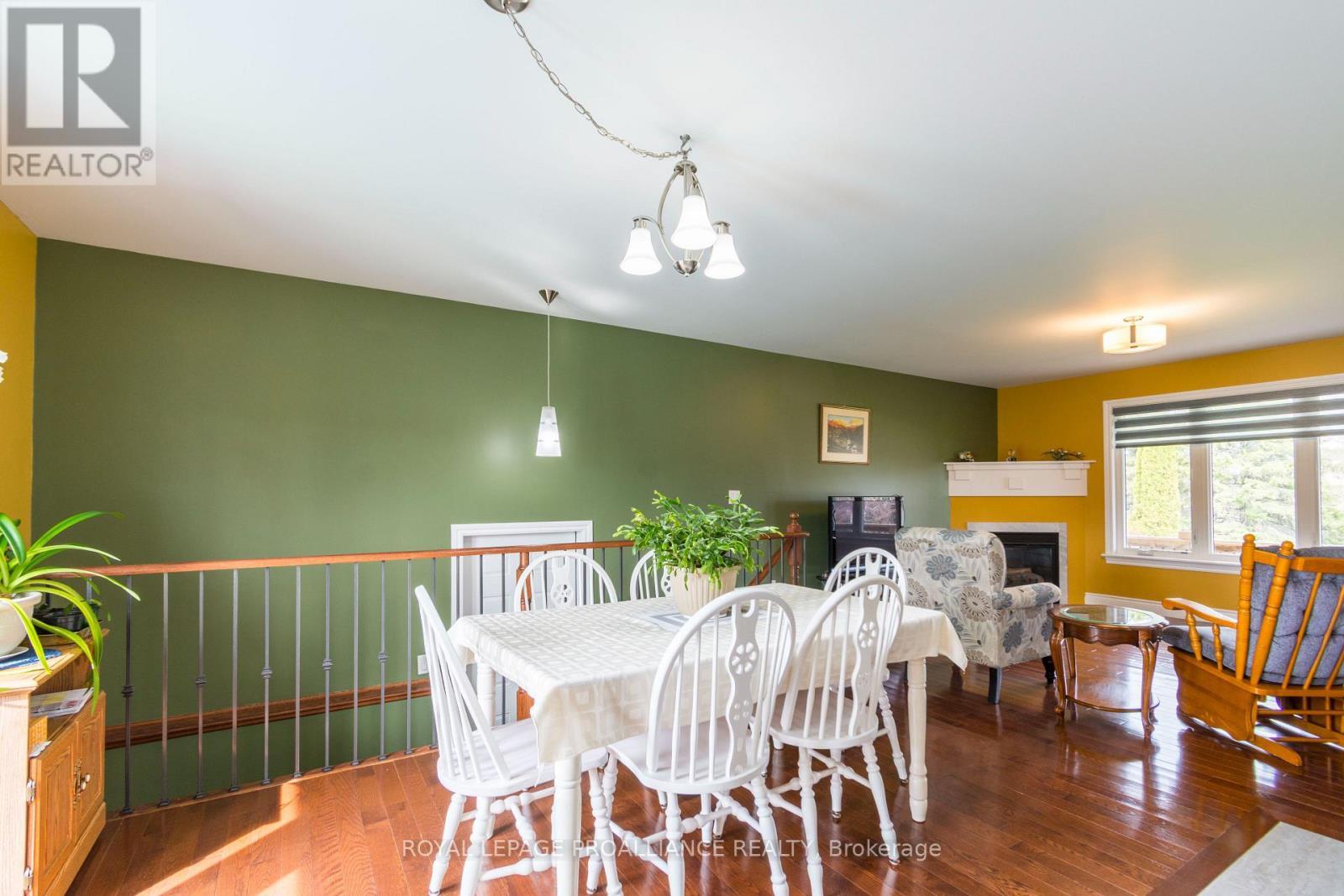 












25 CHATTEN ROAD

,
Brighton,




Ontario
K0K1H0

